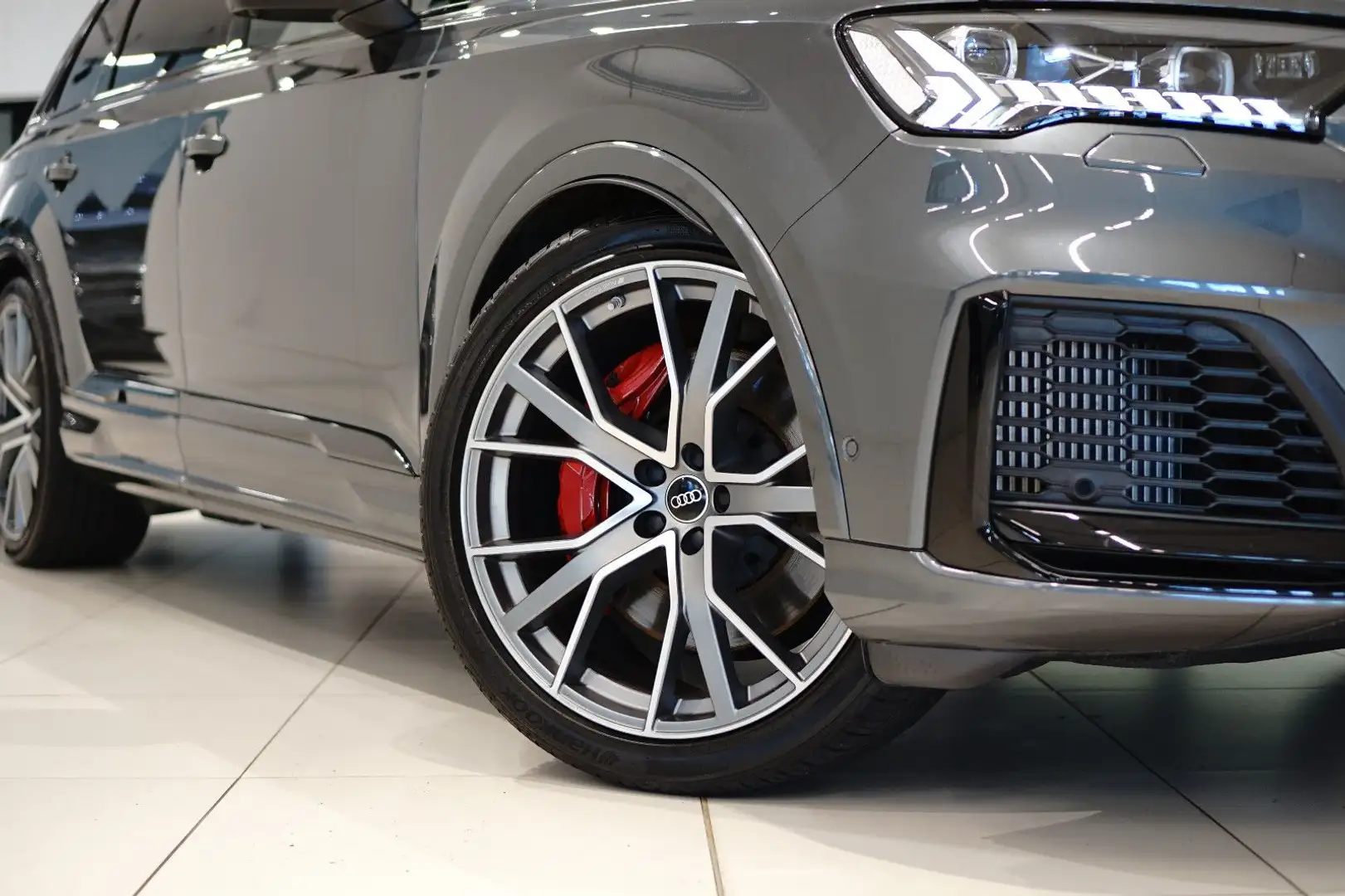 Audi SQ7 4.0|RS-7SITZ|HUD|LUFT|PANO|CARBON|B&O|LASER| Grau - 2