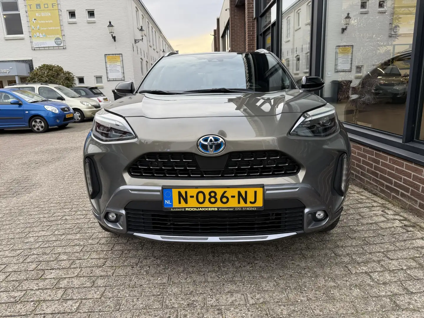 Toyota Yaris Cross 1.5 Hybrid Adventure Vert - 2