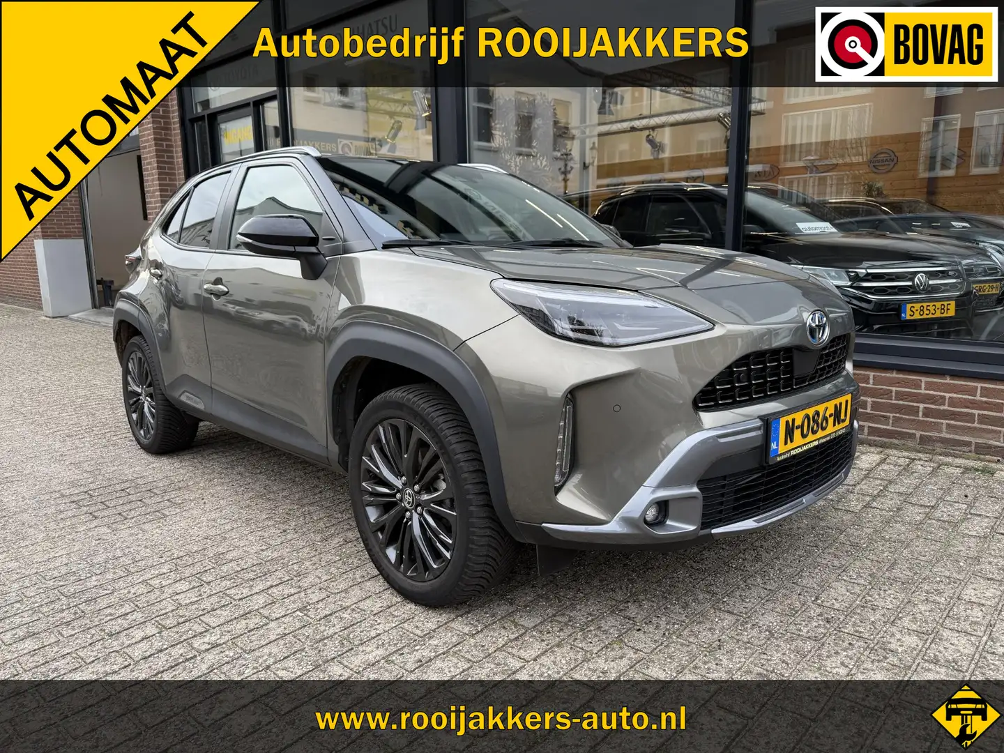 Toyota Yaris Cross 1.5 Hybrid Adventure Vert - 1