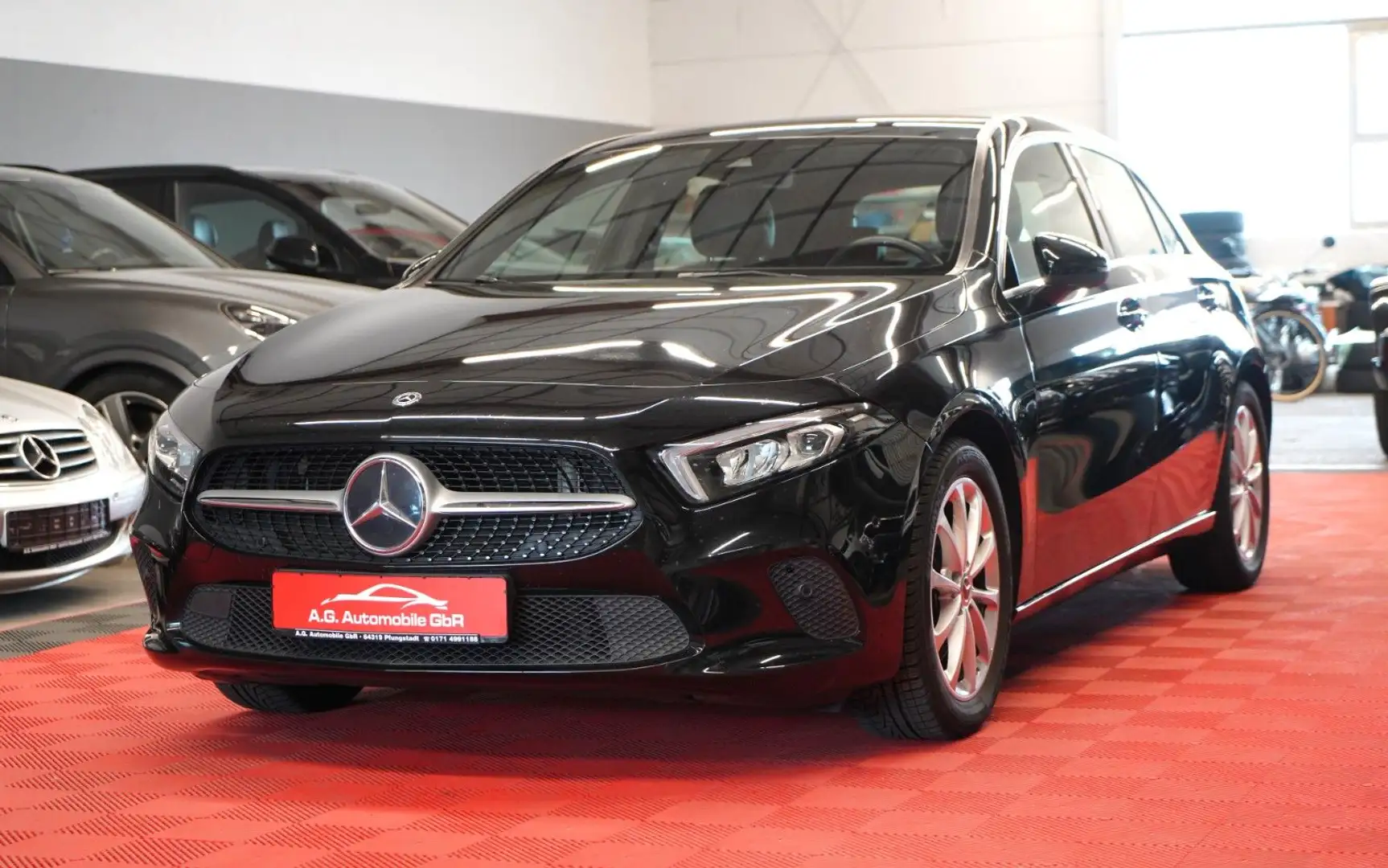 Mercedes-Benz A 220 LED*Unfallfrei*Spur*Navi*Temp*8Fach* Schwarz - 1