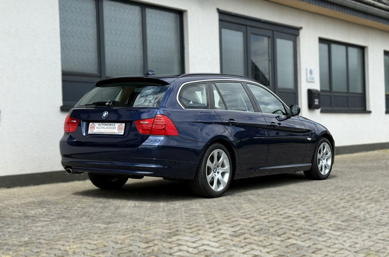 BMW 320 d xDrive Touring | Scheckheft | gepflegt — photo 2