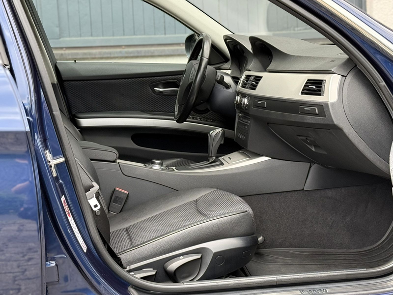 BMW 320 d xDrive Touring | Scheckheft | gepflegt — photo 12