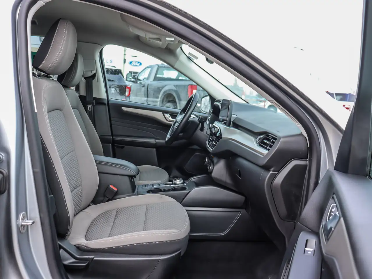 Ford Escape снимка Ford Escape