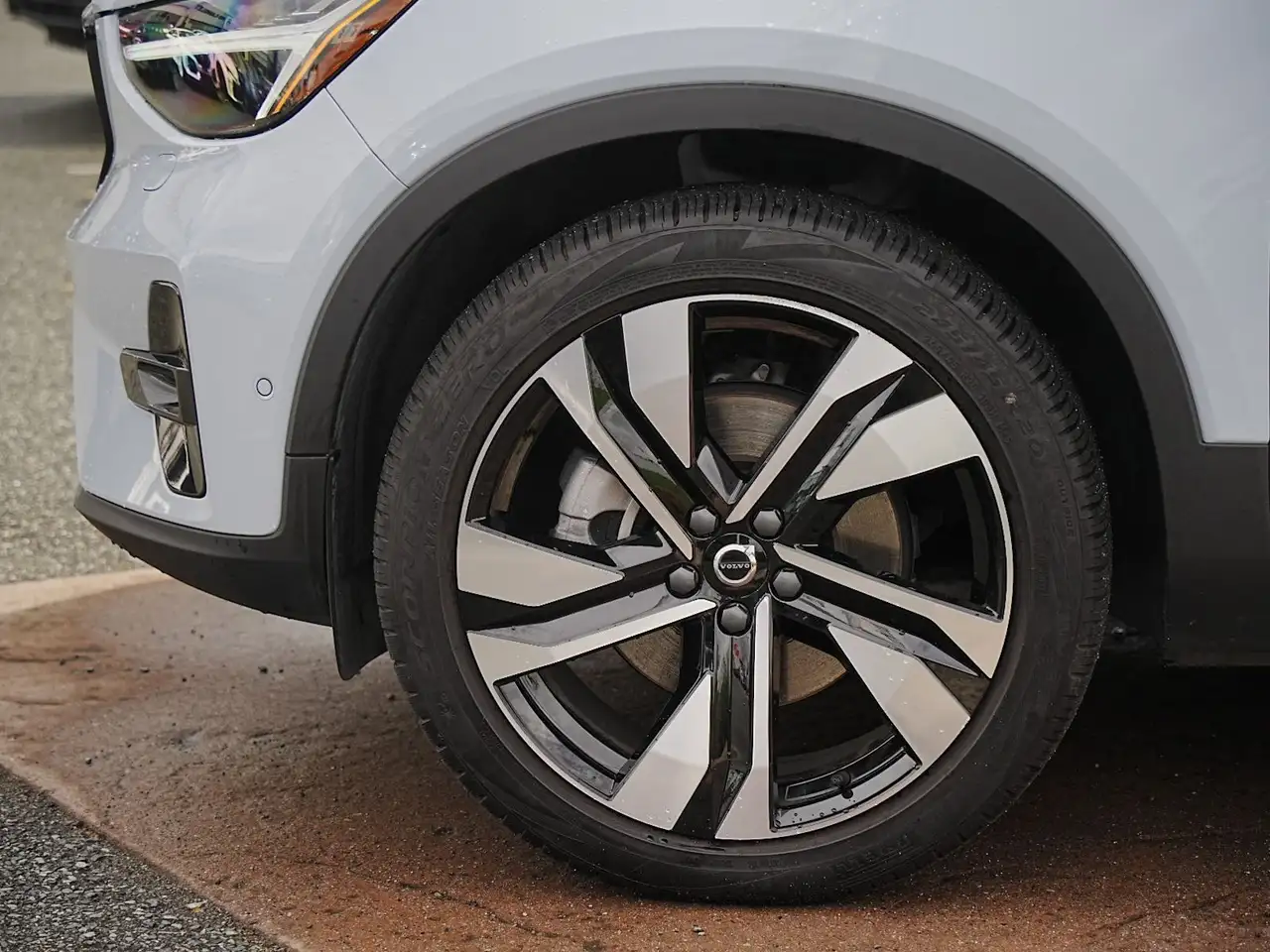 Volvo XC40 снимка Volvo XC40