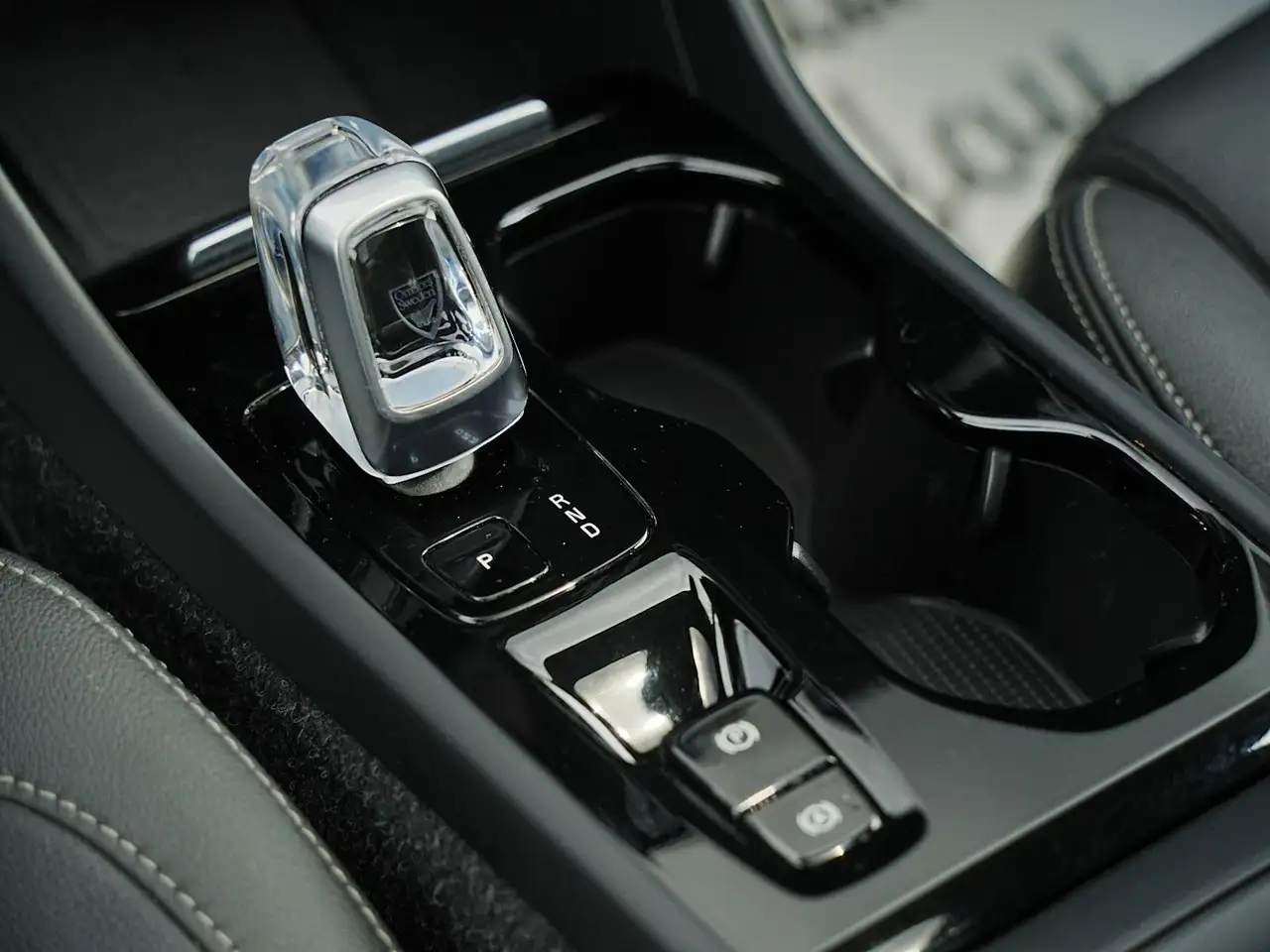 Volvo XC40 снимка Volvo XC40