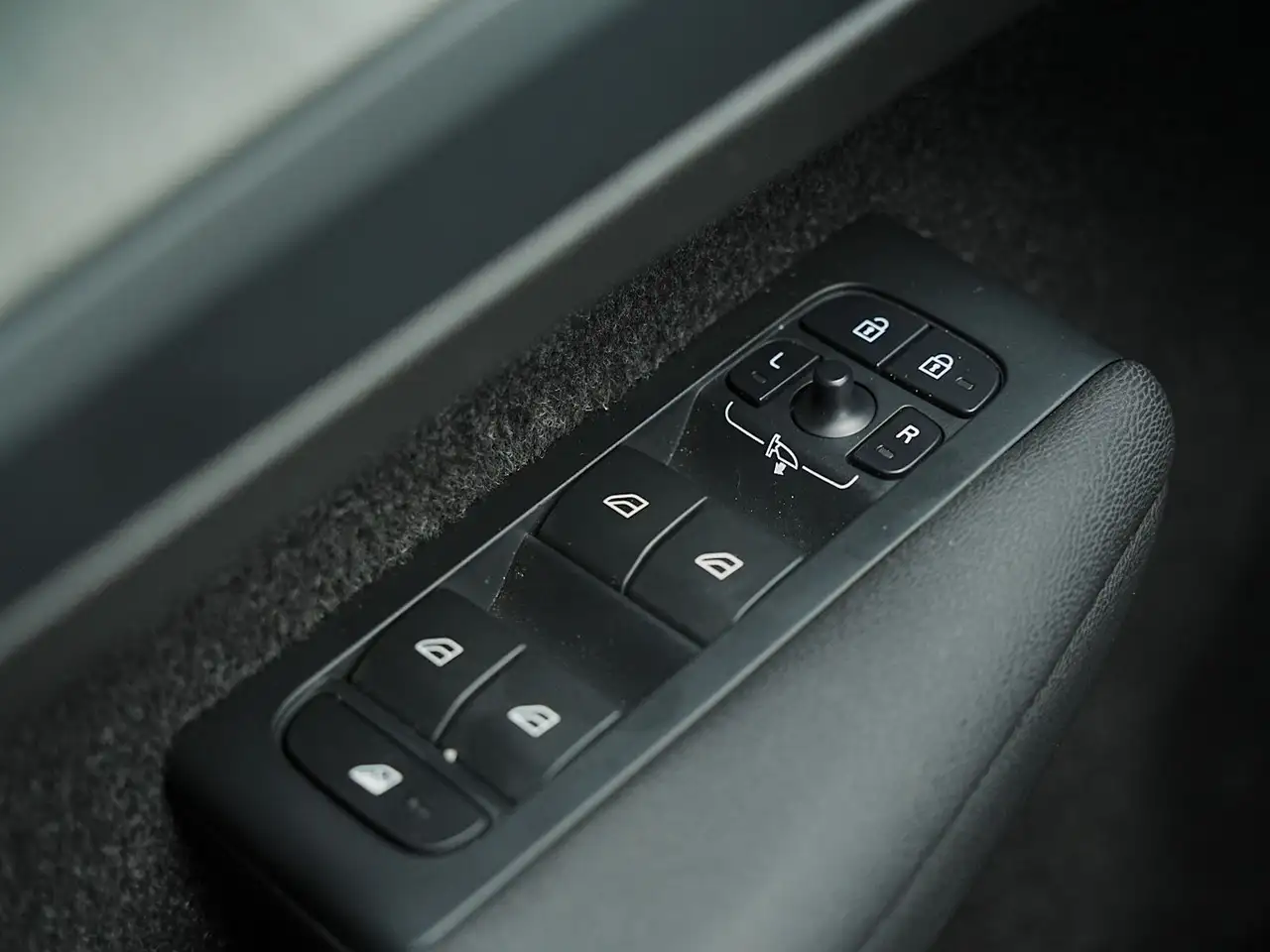 Volvo XC40 снимка Volvo XC40