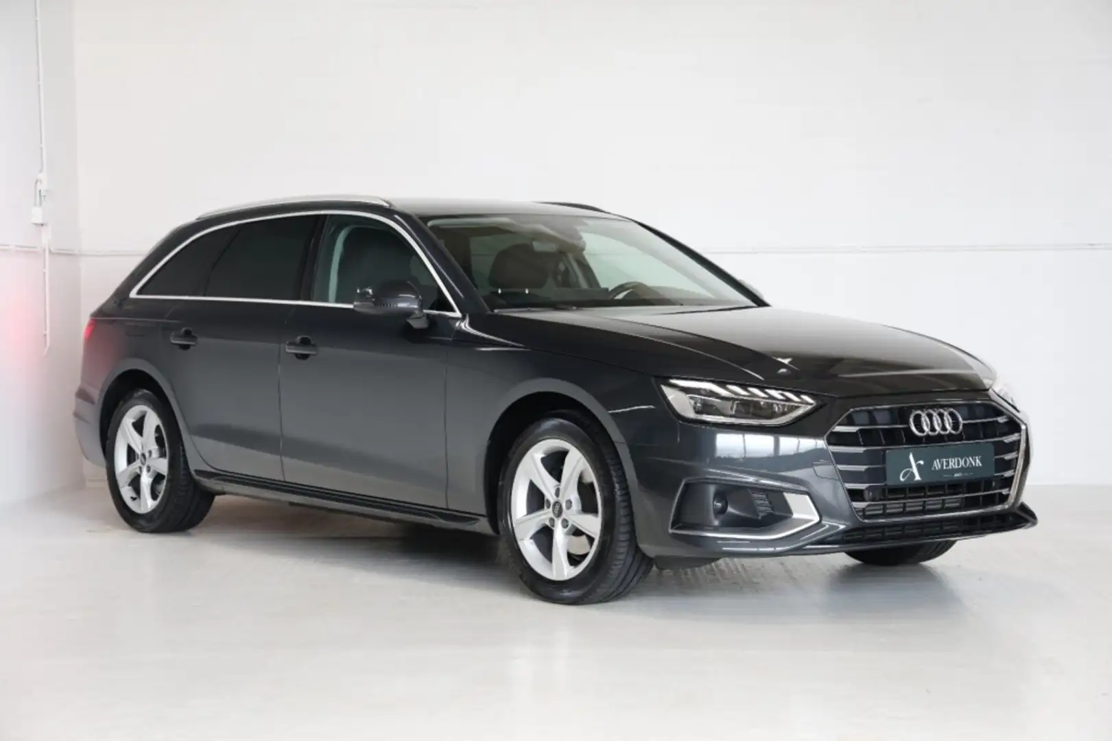 Audi A4 Avant 35TFSi Automaat Business Ed. NAP|Sportstoel/ Gris - 1