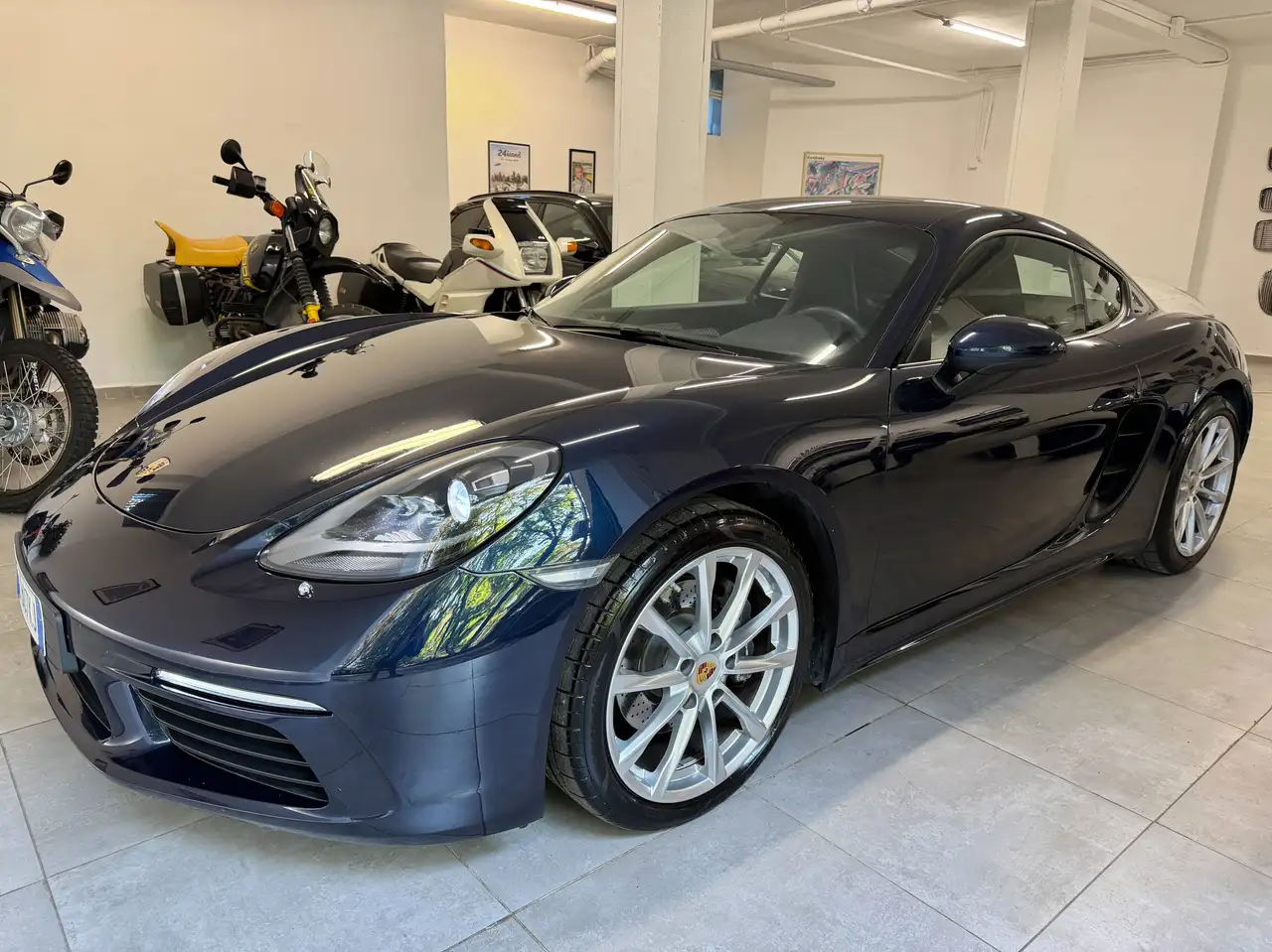 Porsche 718