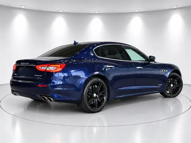 Maserati Quattroporte view 2