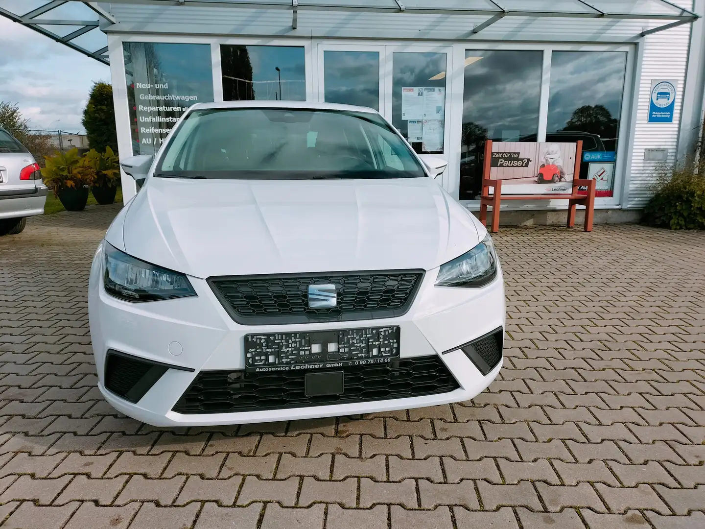 SEAT Ibiza Style Weiß - 1