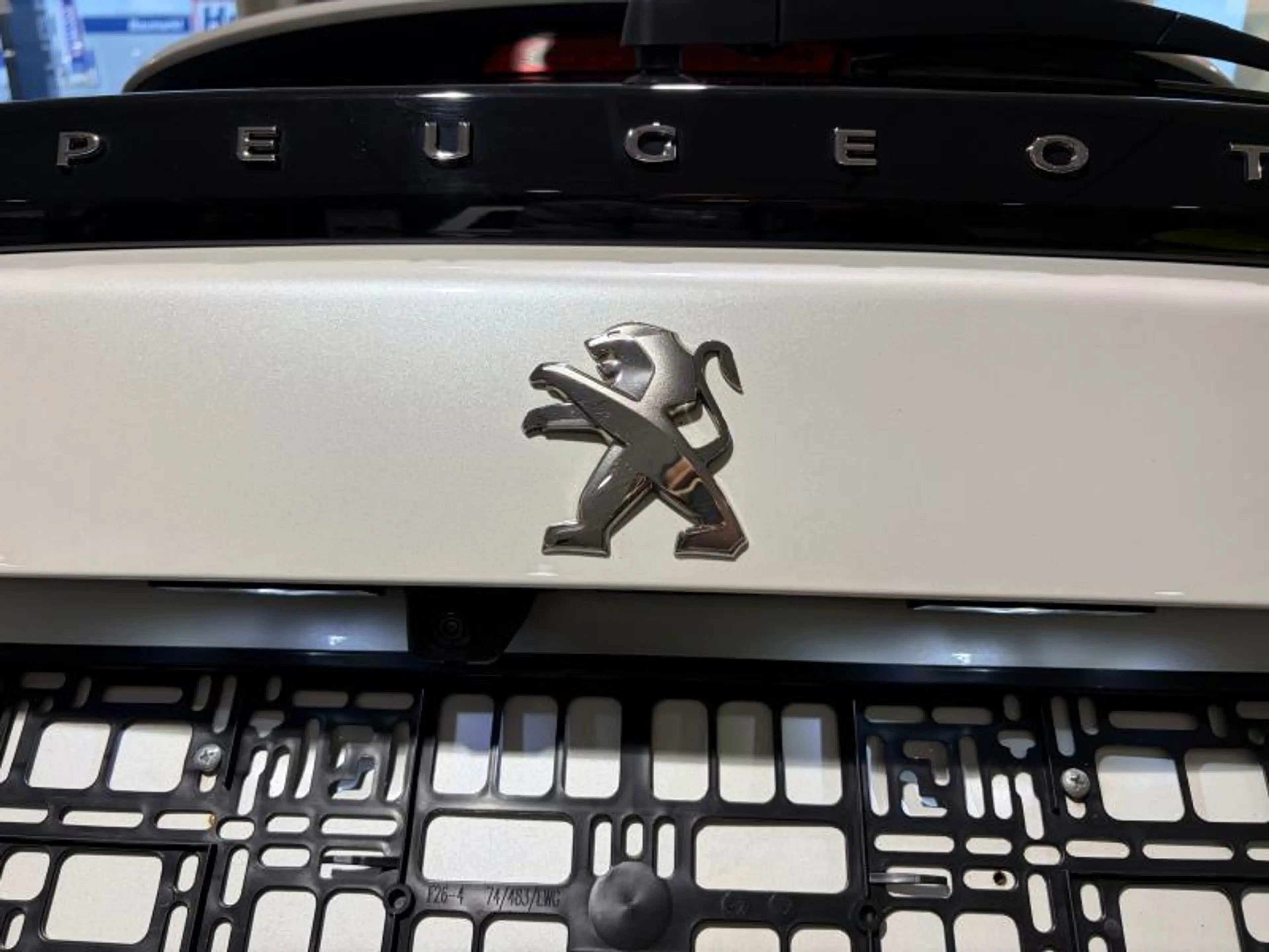 Peugeot 2008 Allure — photo 9