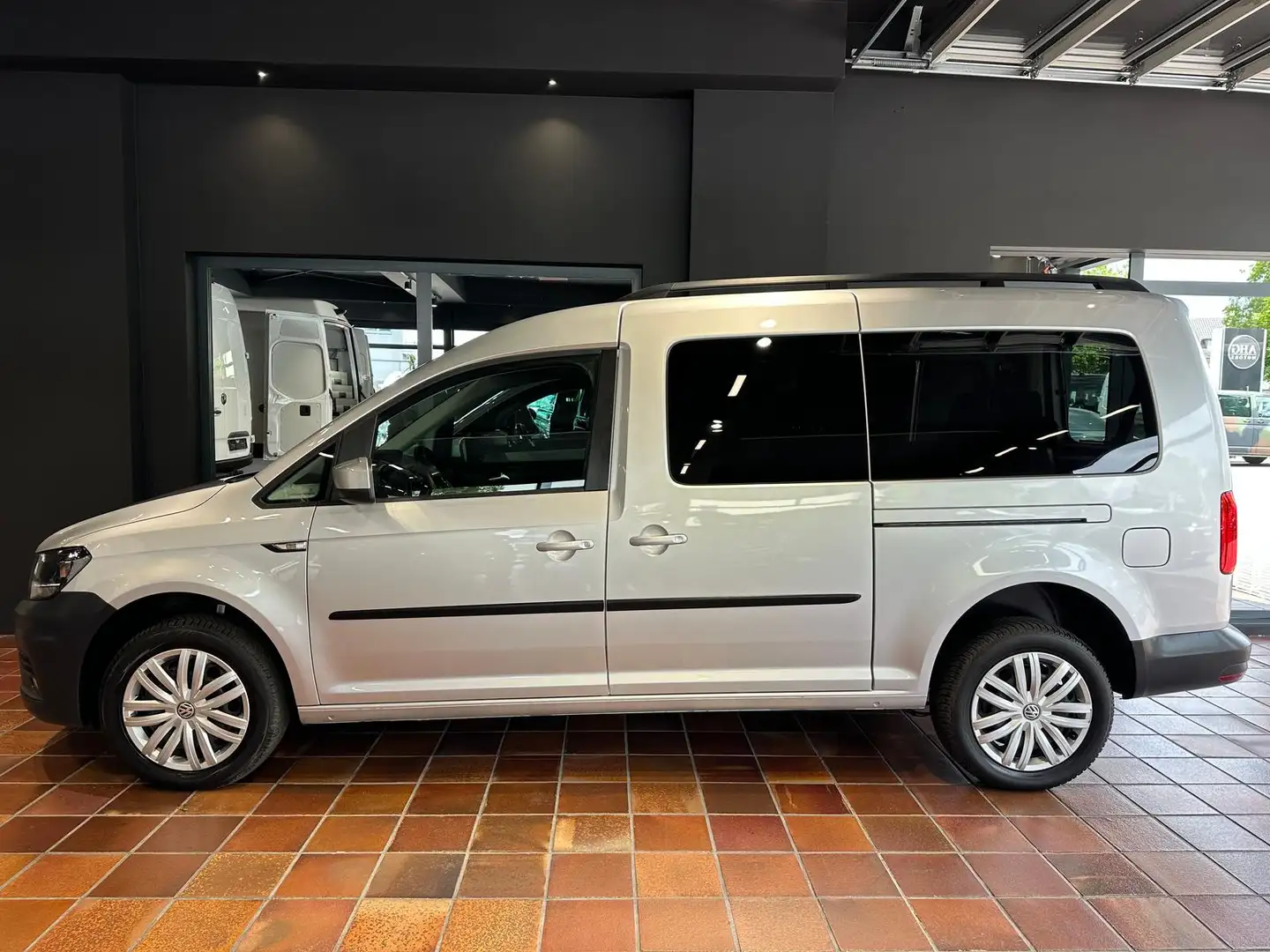 Volkswagen Caddy MAXI 4MOTION 7-SITZE STANDHEIZUNG TEMPO SHZ PDC 1. Zilver - 2