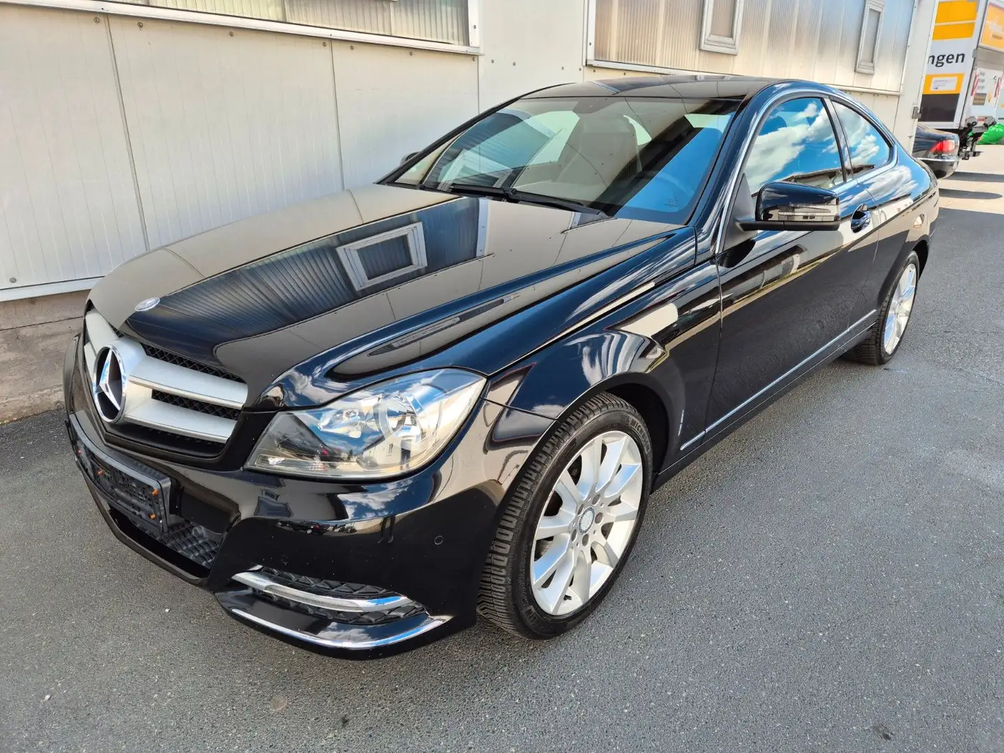 Mercedes-Benz C 180 BlueEFFICIENCY Coupé Aut. Leder Navi Negro - 1