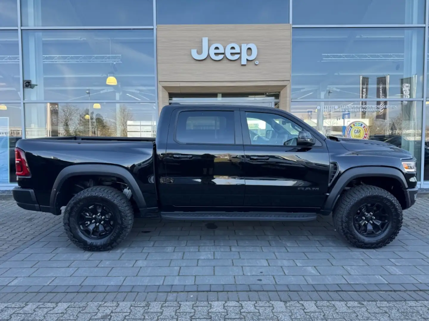 Dodge RAM 1500 RHO Muskelpaket 540PS!! HUD AHK El. Panodach Nero - 1