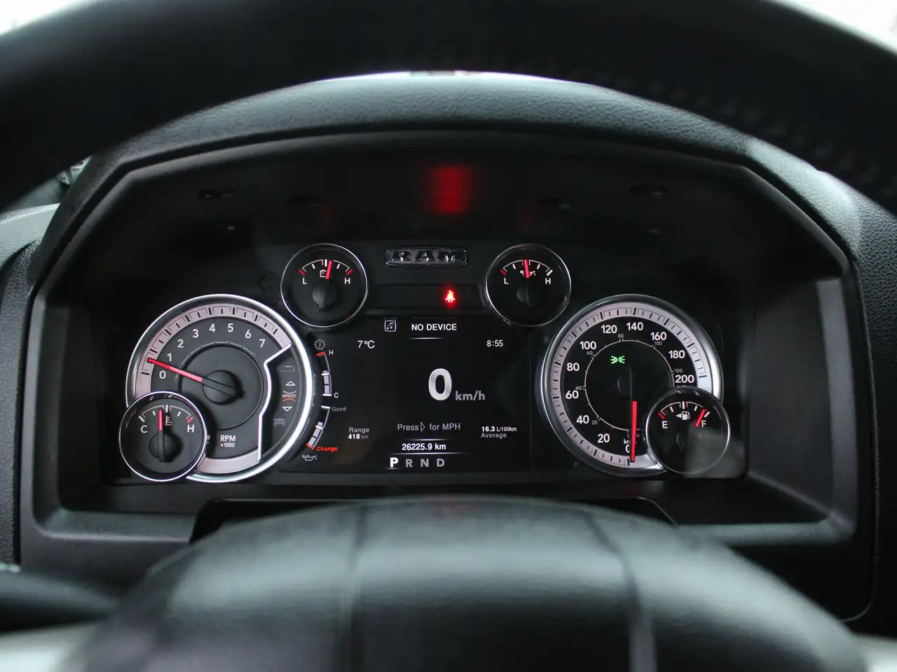 RAM 1500 снимка RAM 1500