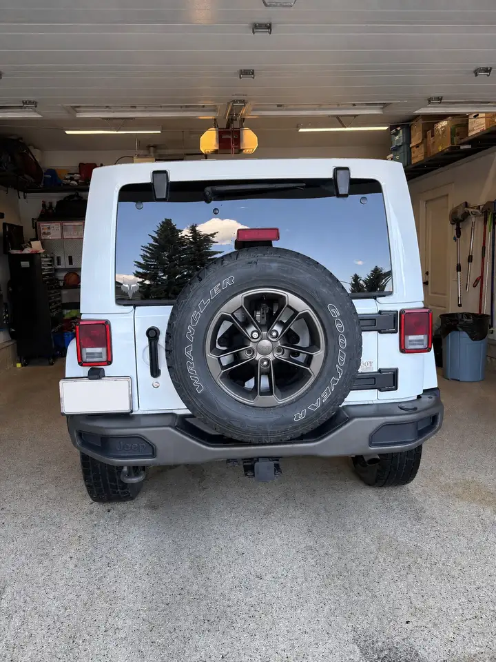 Jeep Wrangler снимка Jeep Wrangler