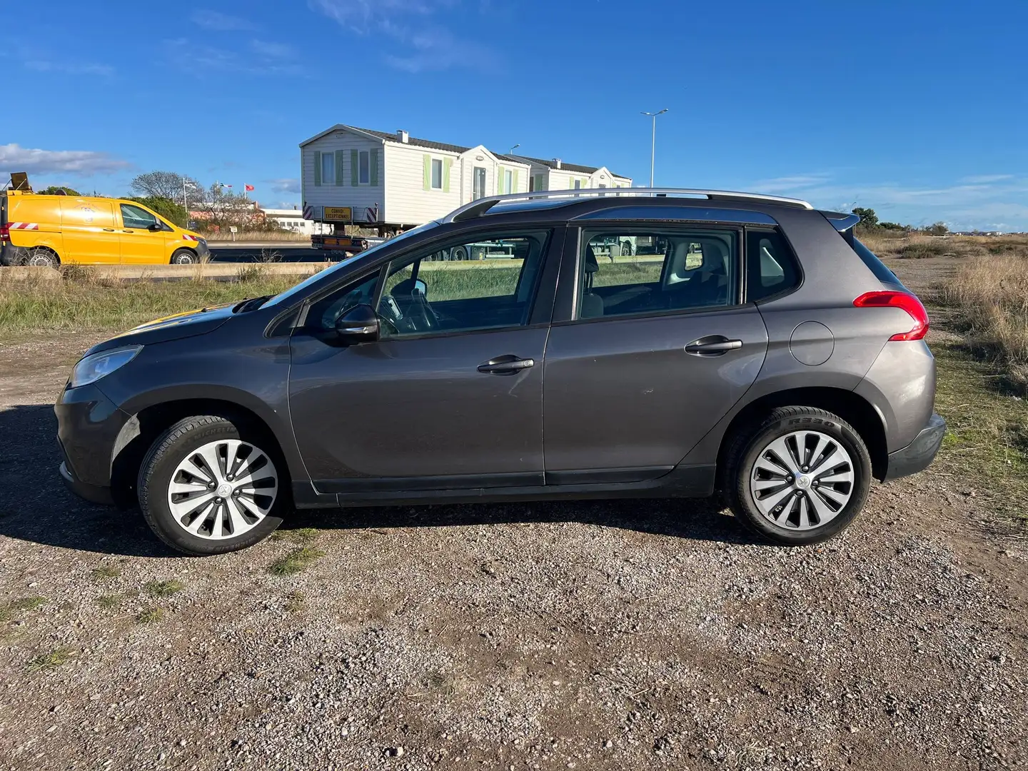 Peugeot 2008 2008 1.6 e-HDi 92ch ETG6 Business Pack Gris - 2