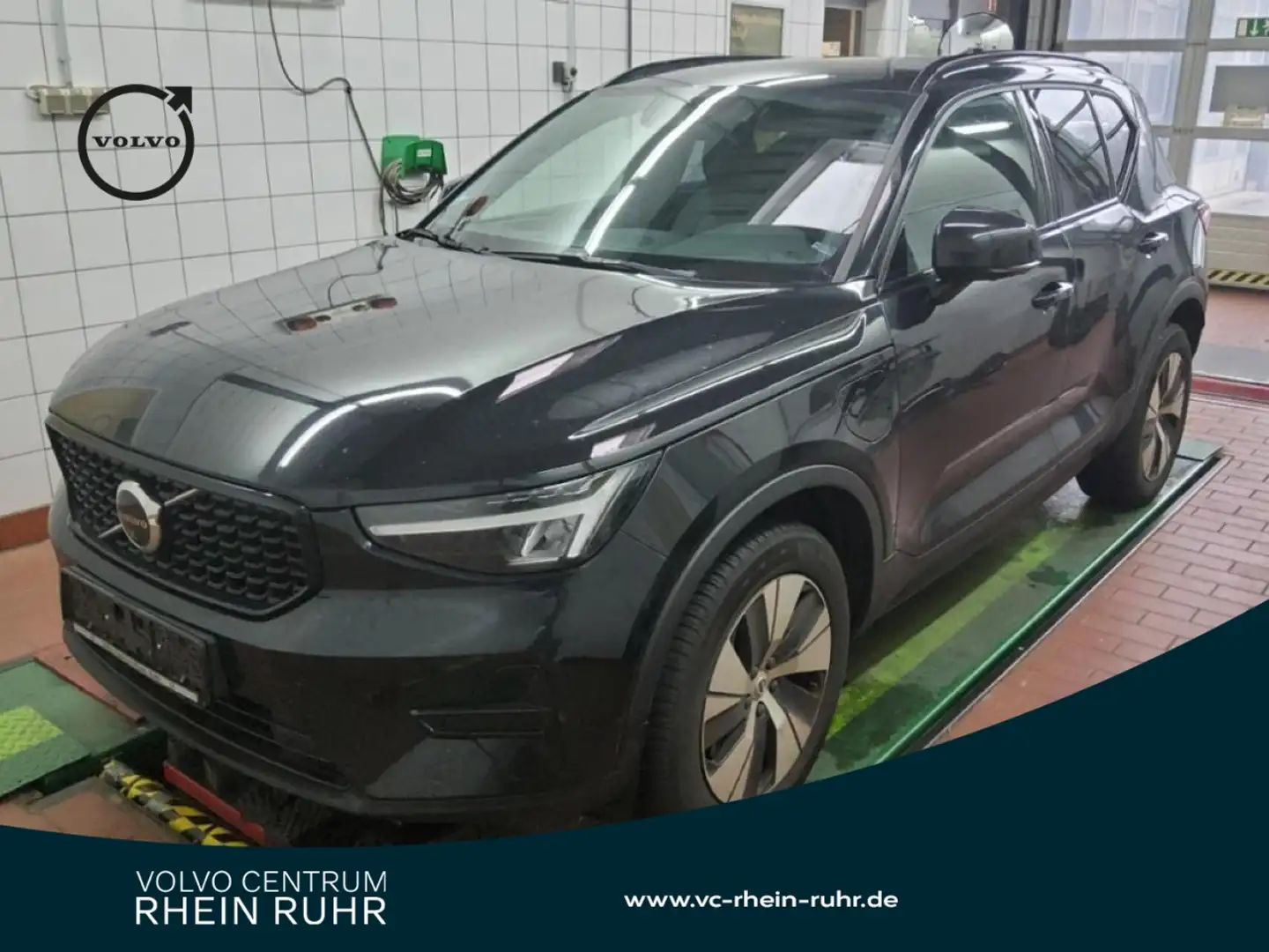 Volvo XC40 Plus Dark Plug-In+WINTERPAK+360°+STNDHZ+DAB Grau - 1