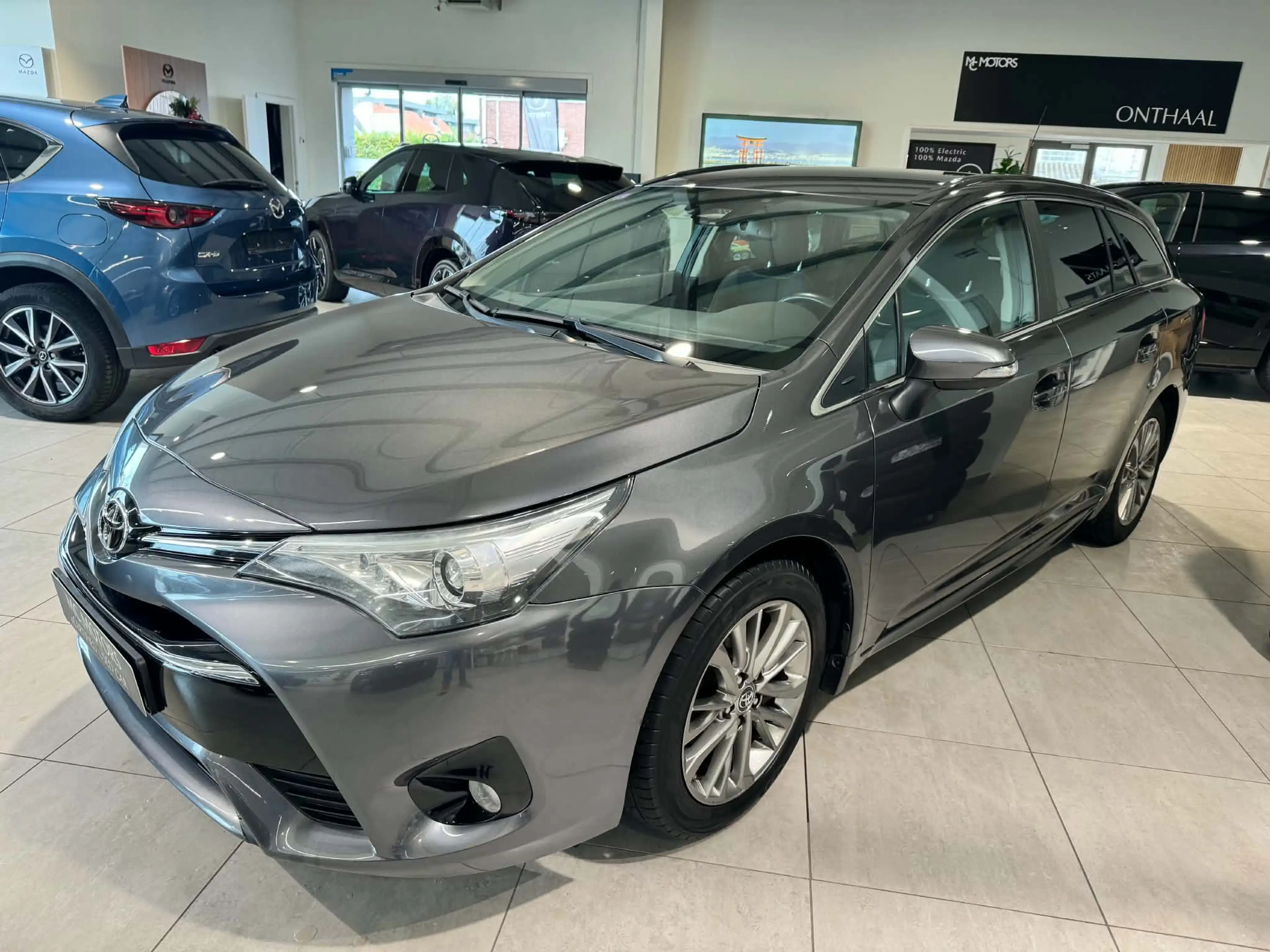 Toyota Avensis Avensis SW 1.6i Active