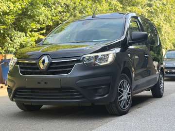 1.5 dci-Full option-2023-73000km-Navi-Leder-Camera