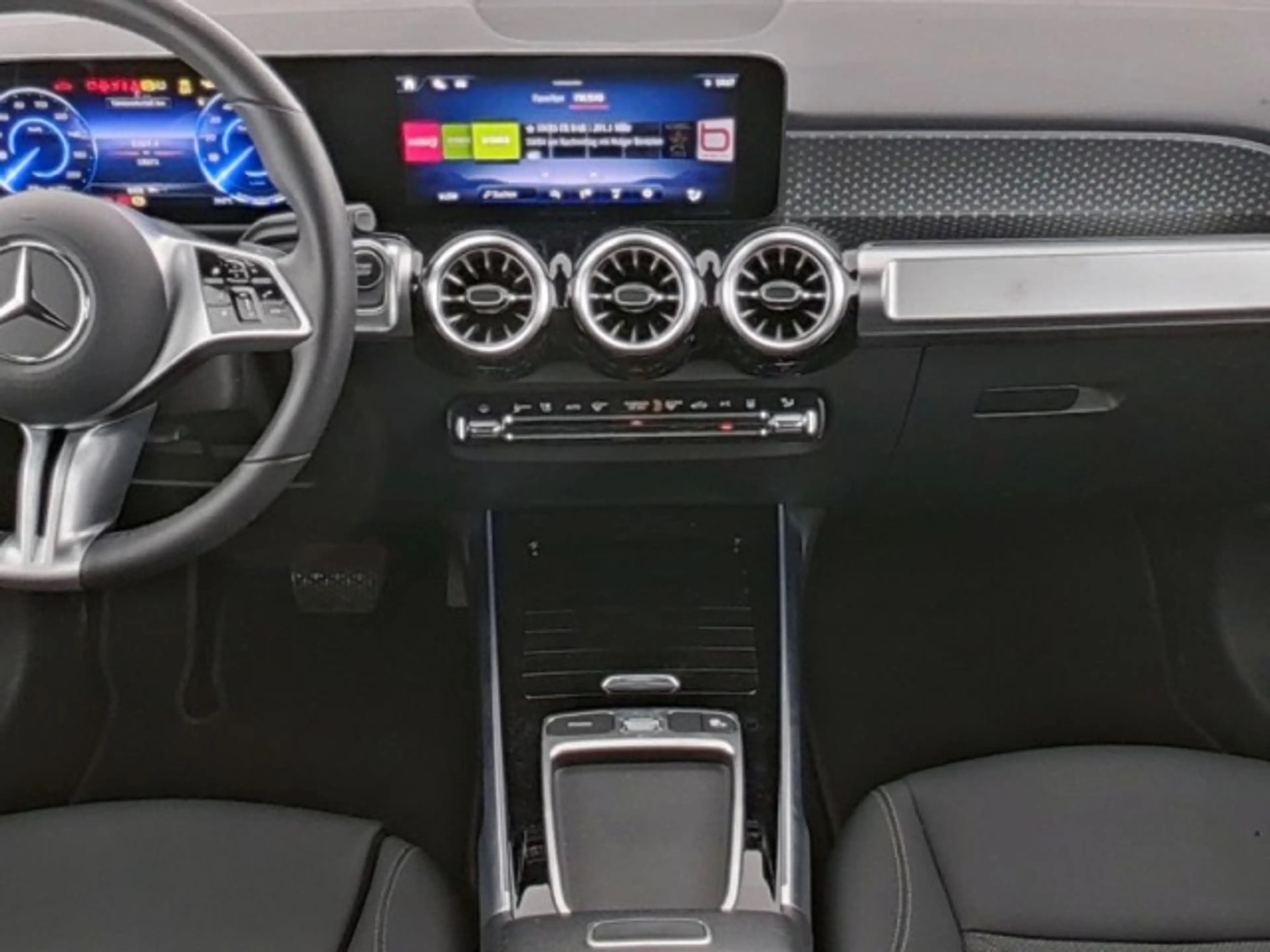 Mercedes-Benz EQB 250 EQB 250+ Progressive DISTRONIC+KAMERA+TOTWINKEL — photo 6