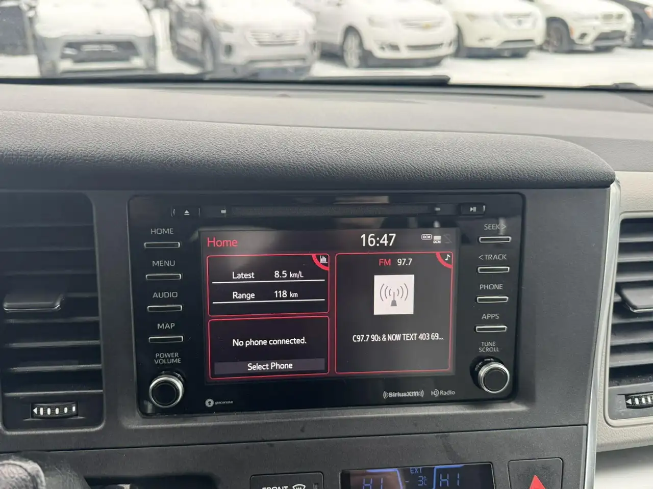 Toyota Sienna снимка Toyota Sienna