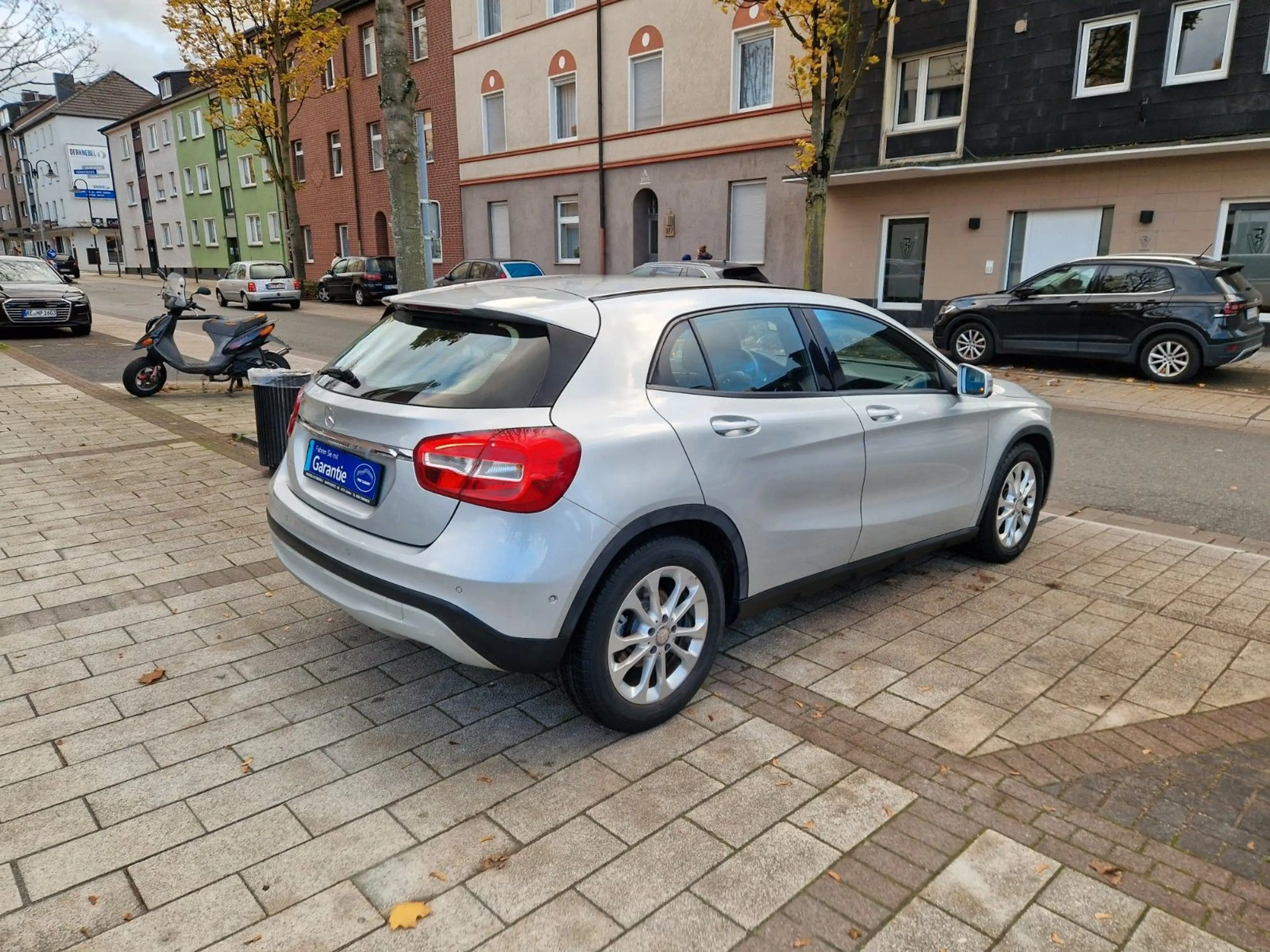 Mercedes-Benz GLA 220 CDI 4-Matic*NAVI*AHK*SHZ*TEMP*PDC* — photo 5
