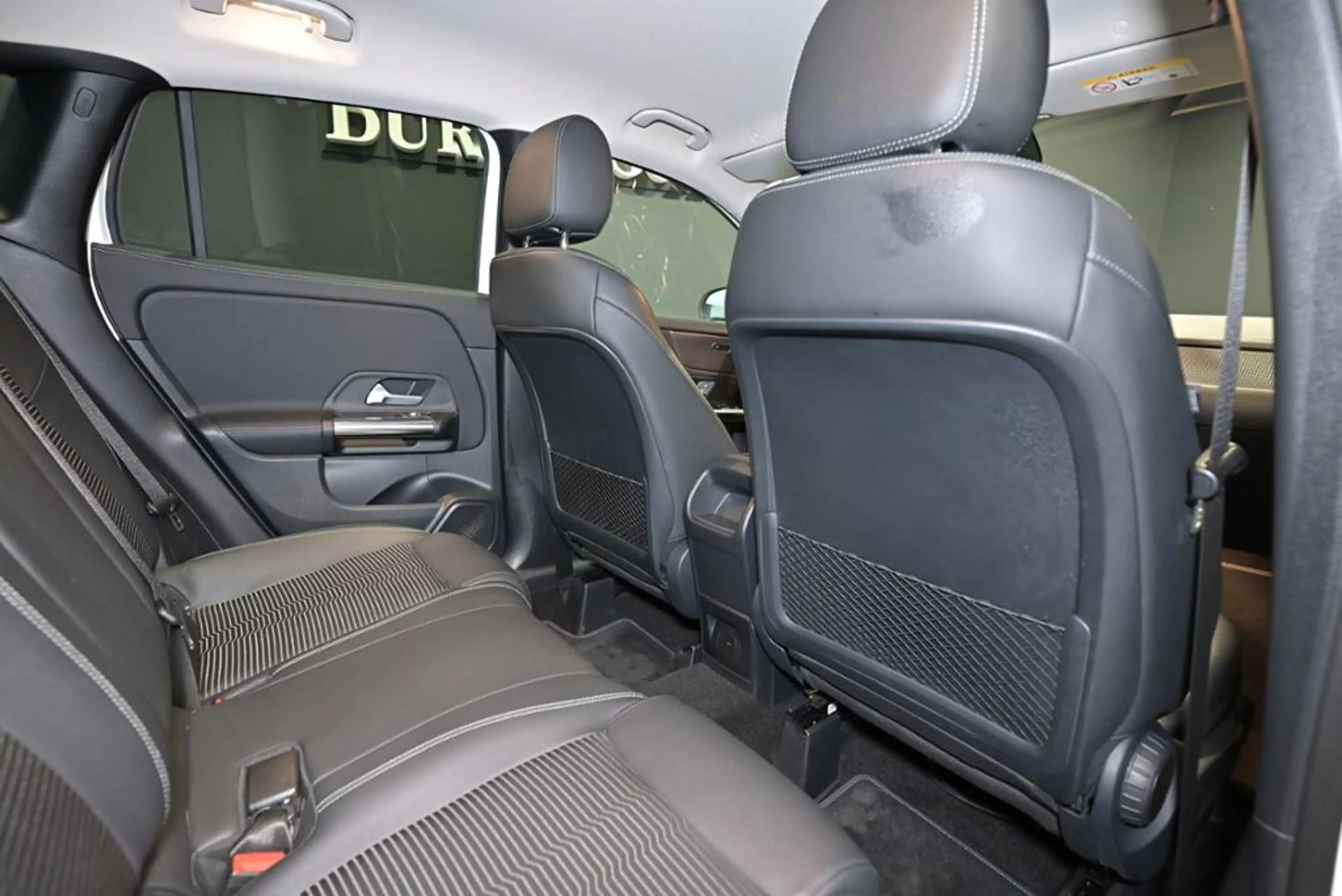 Mercedes-Benz GLA 220 d AHK/STHZG/LED/KAMERA/NAVI — photo 16