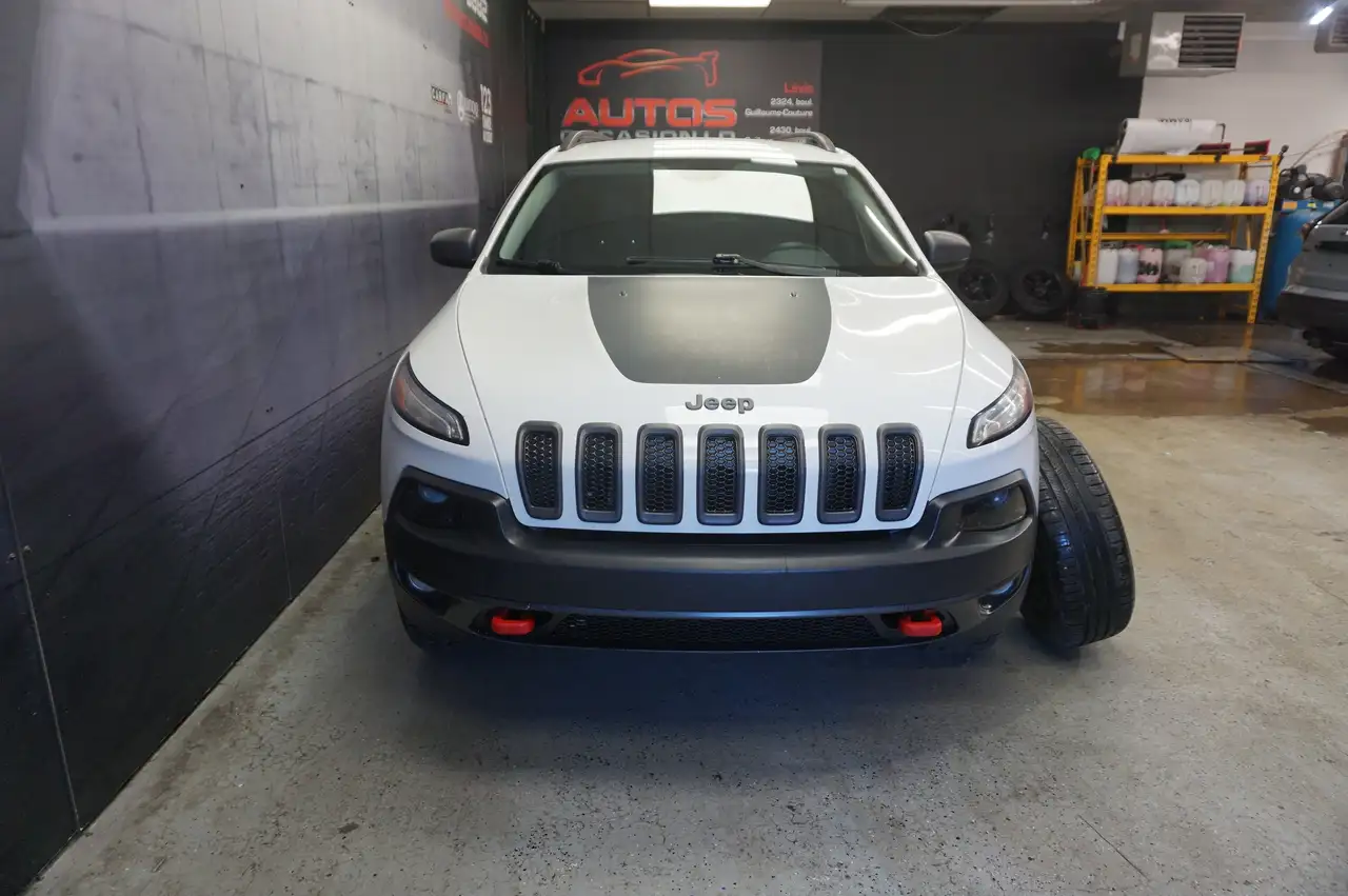 Jeep Cherokee снимка Jeep Cherokee