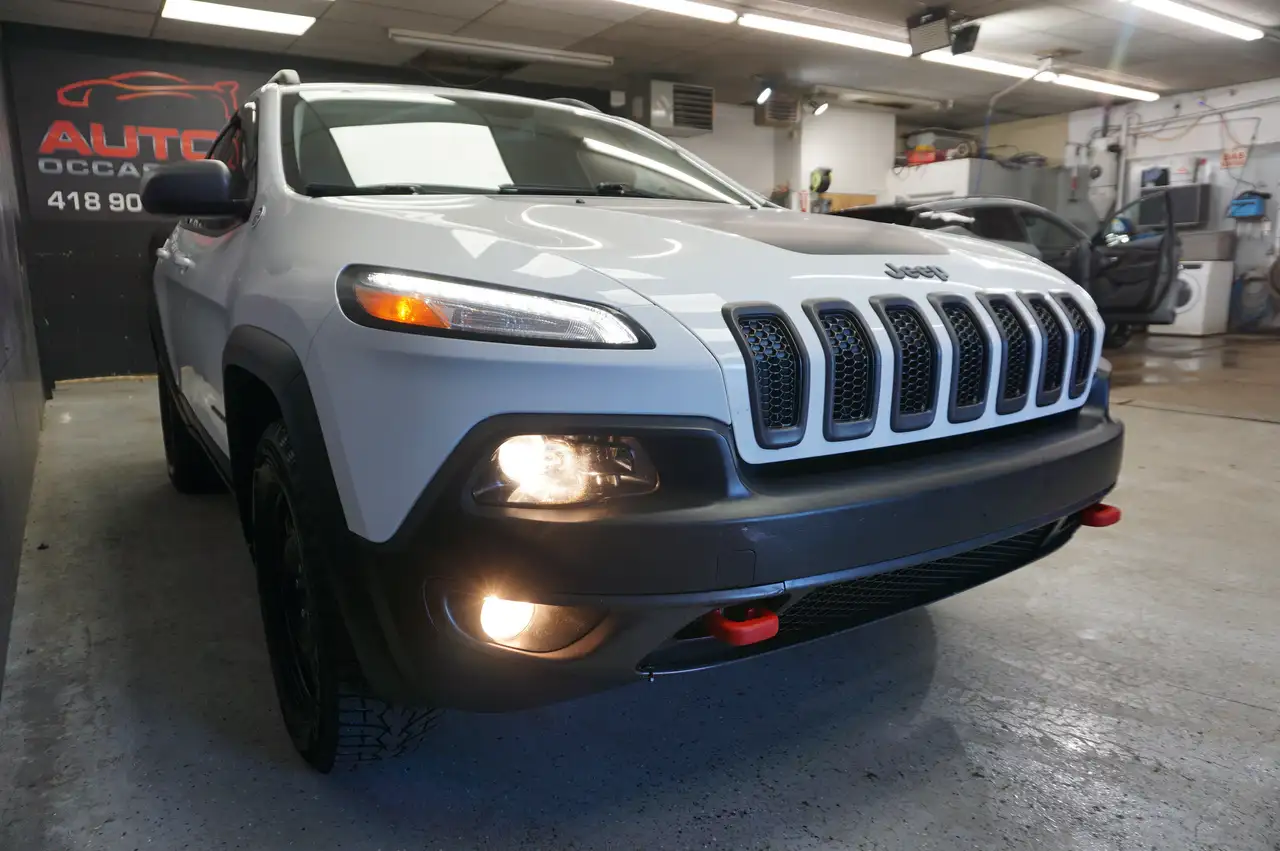 Jeep Cherokee снимка Jeep Cherokee
