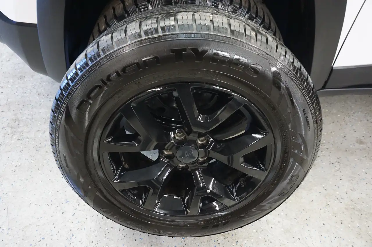 Jeep Cherokee снимка Jeep Cherokee