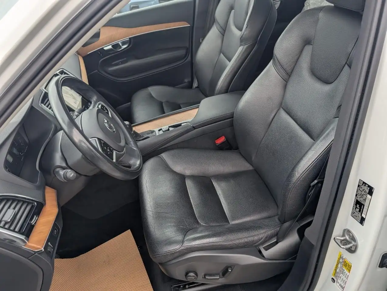 Volvo XC90 снимка Volvo XC90