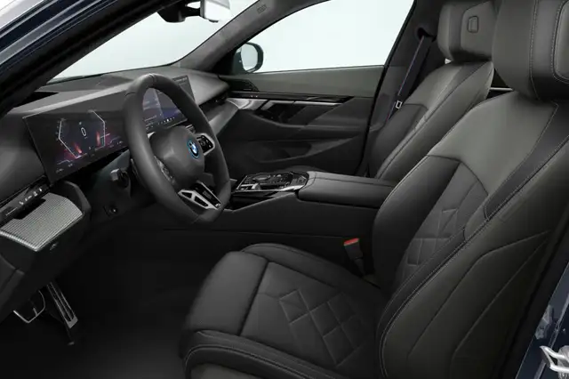 BMW I5 view 4