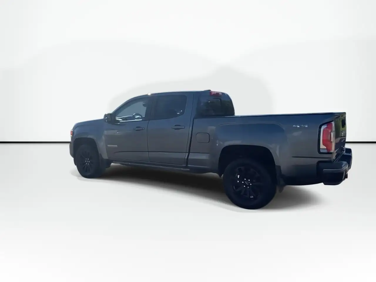 GMC Canyon photo GMC Canyon
