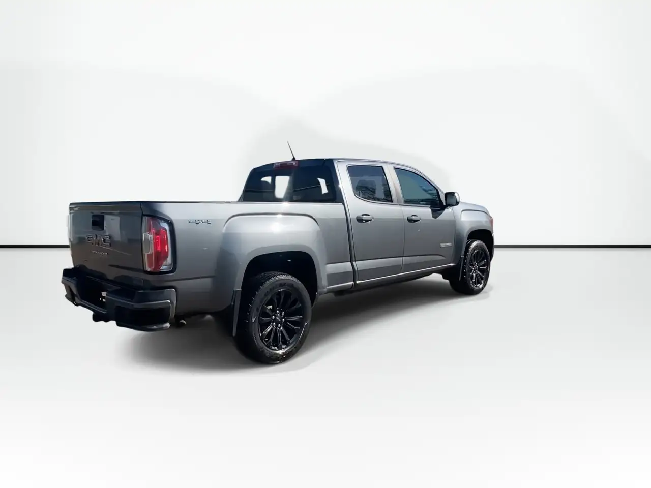 GMC Canyon photo GMC Canyon
