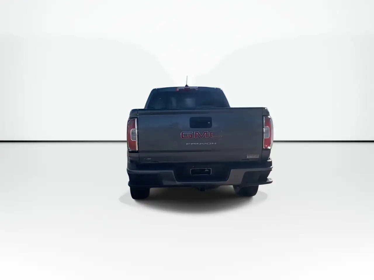GMC Canyon photo GMC Canyon