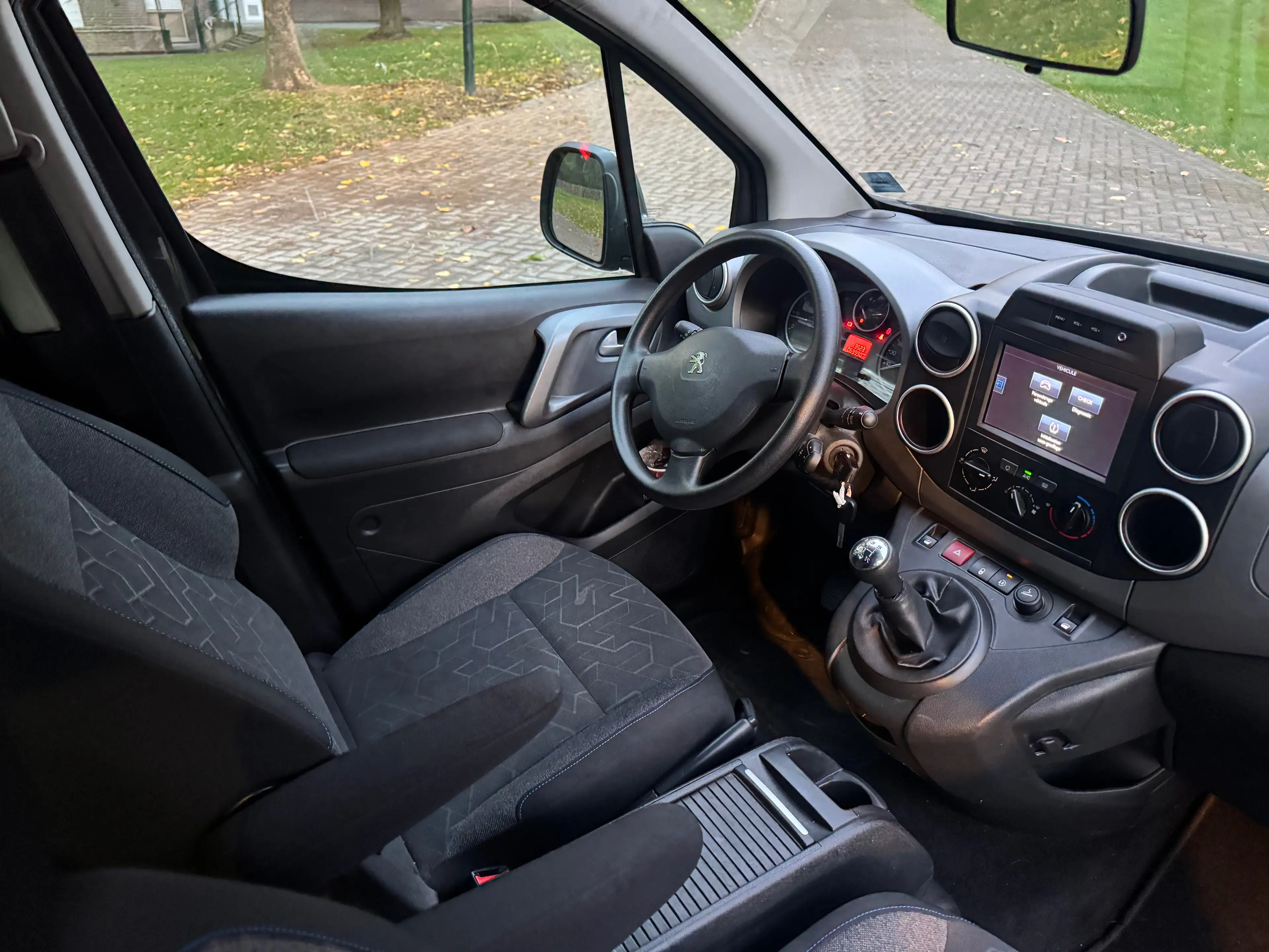 Peugeot Partner Partner Tepee 1.2 PureTech Active S — photo 14