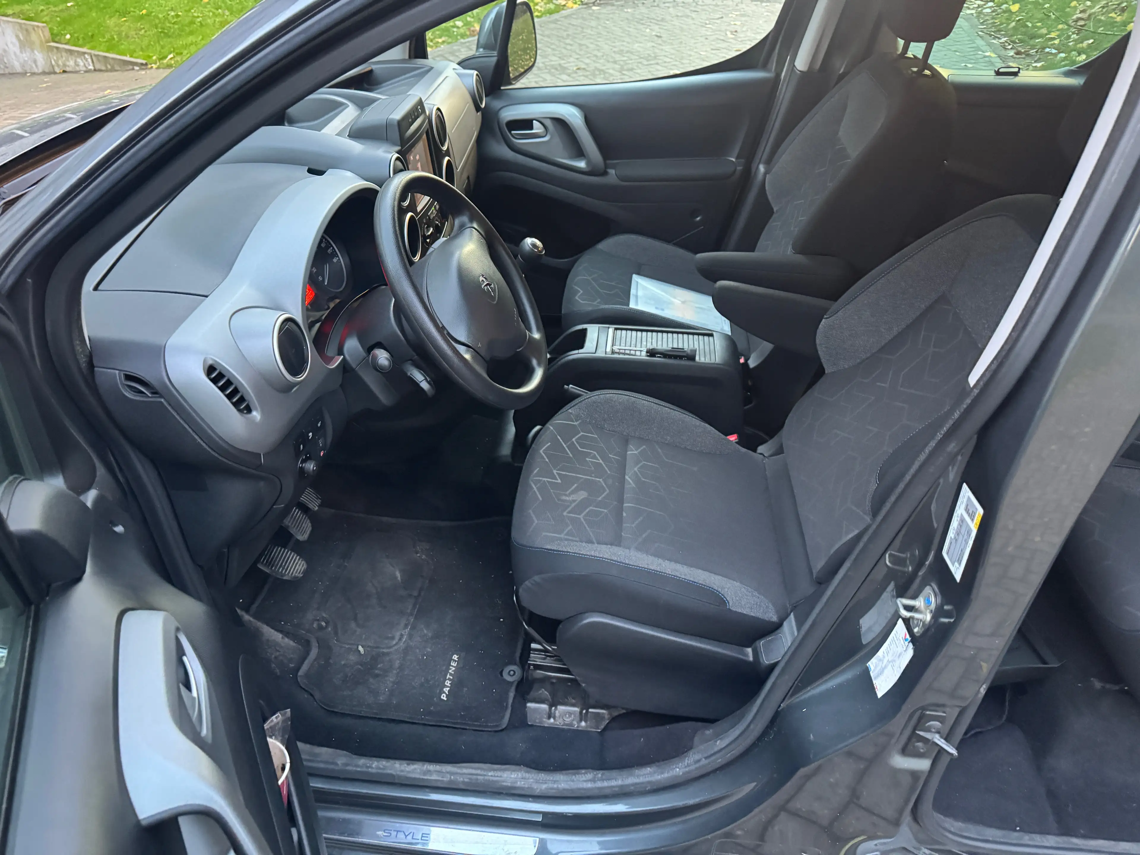 Peugeot Partner Partner Tepee 1.2 PureTech Active S — photo 10