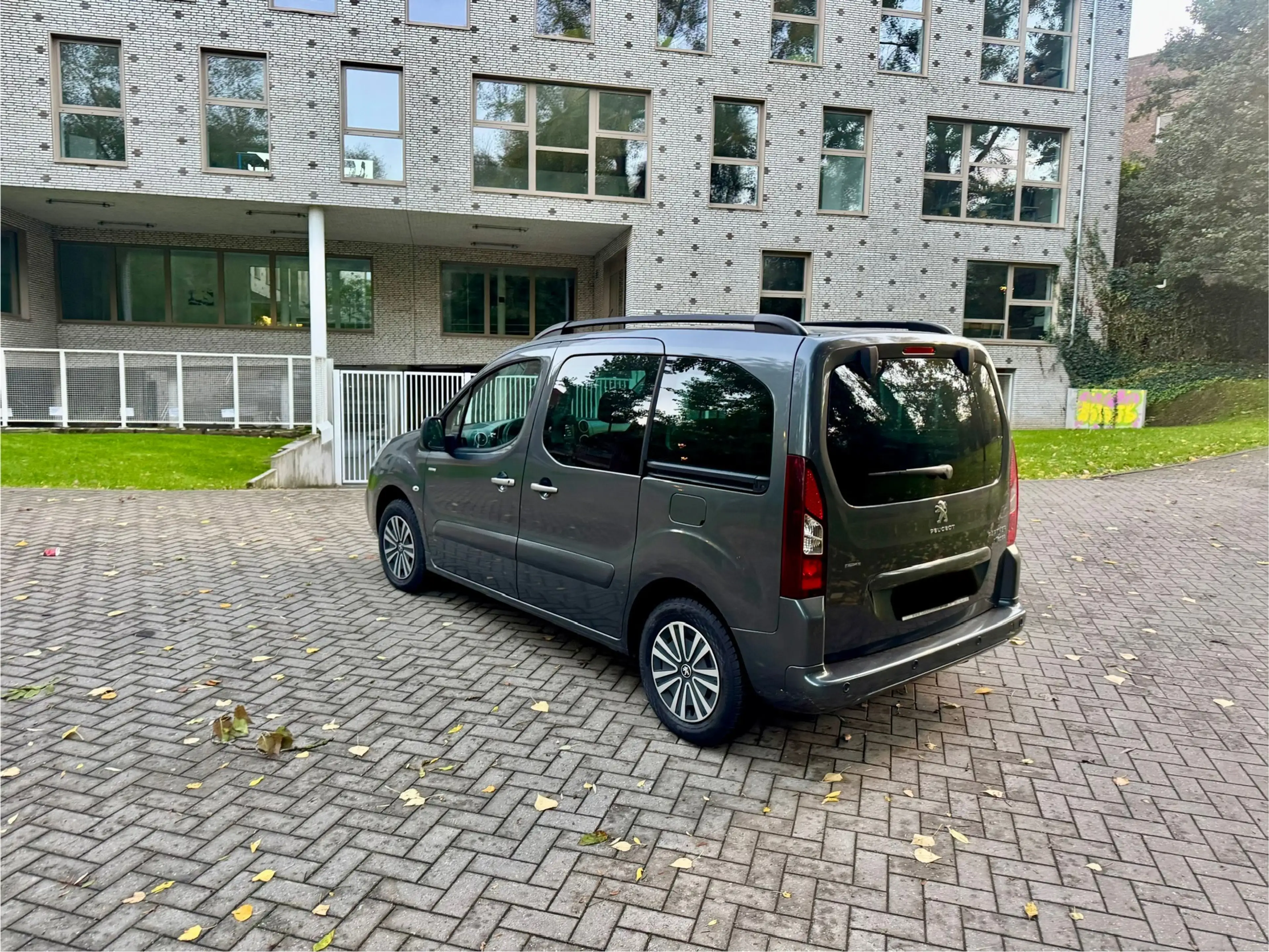 Peugeot Partner Partner Tepee 1.2 PureTech Active S — photo 3