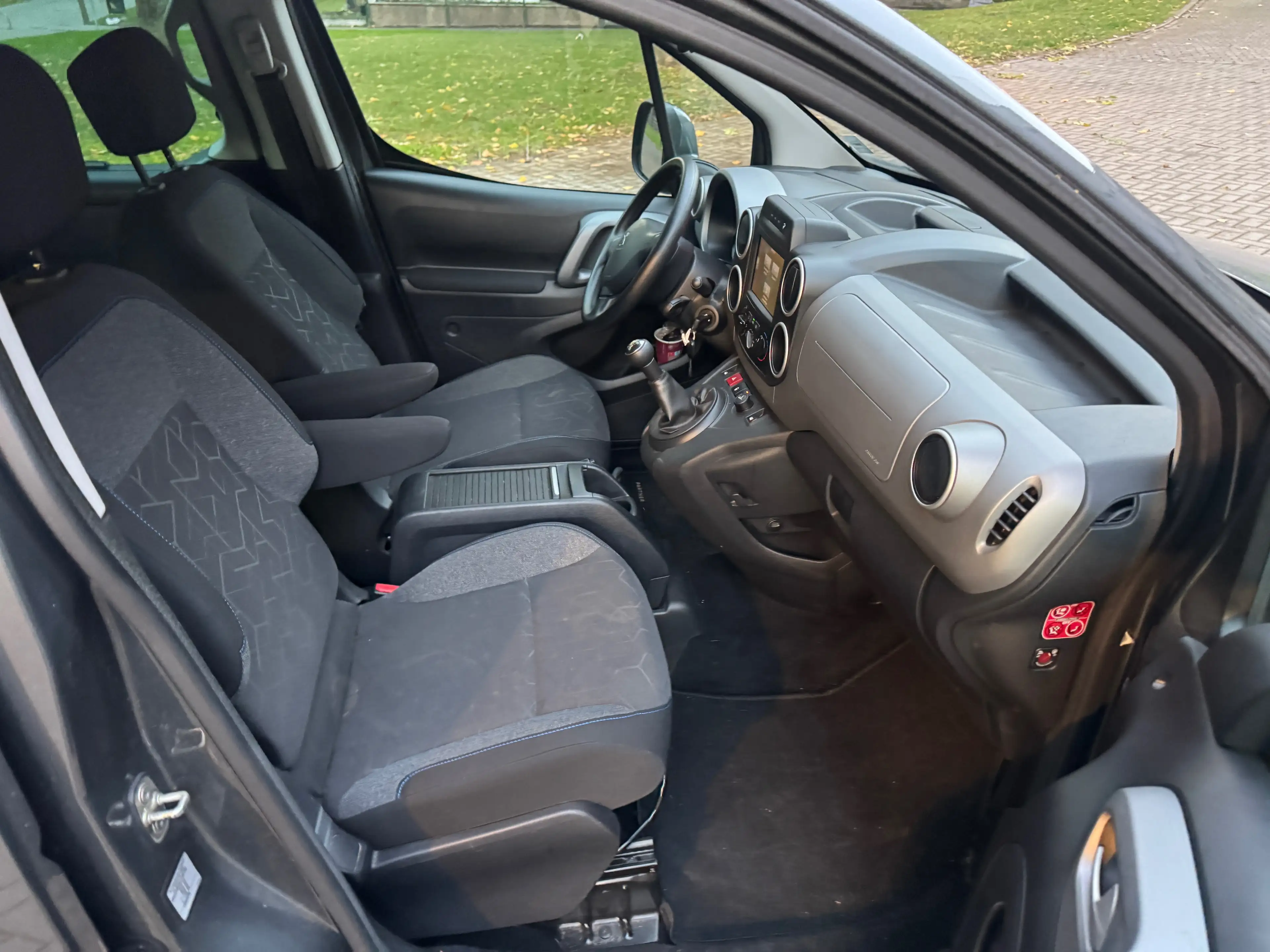 Peugeot Partner Partner Tepee 1.2 PureTech Active S — photo 13