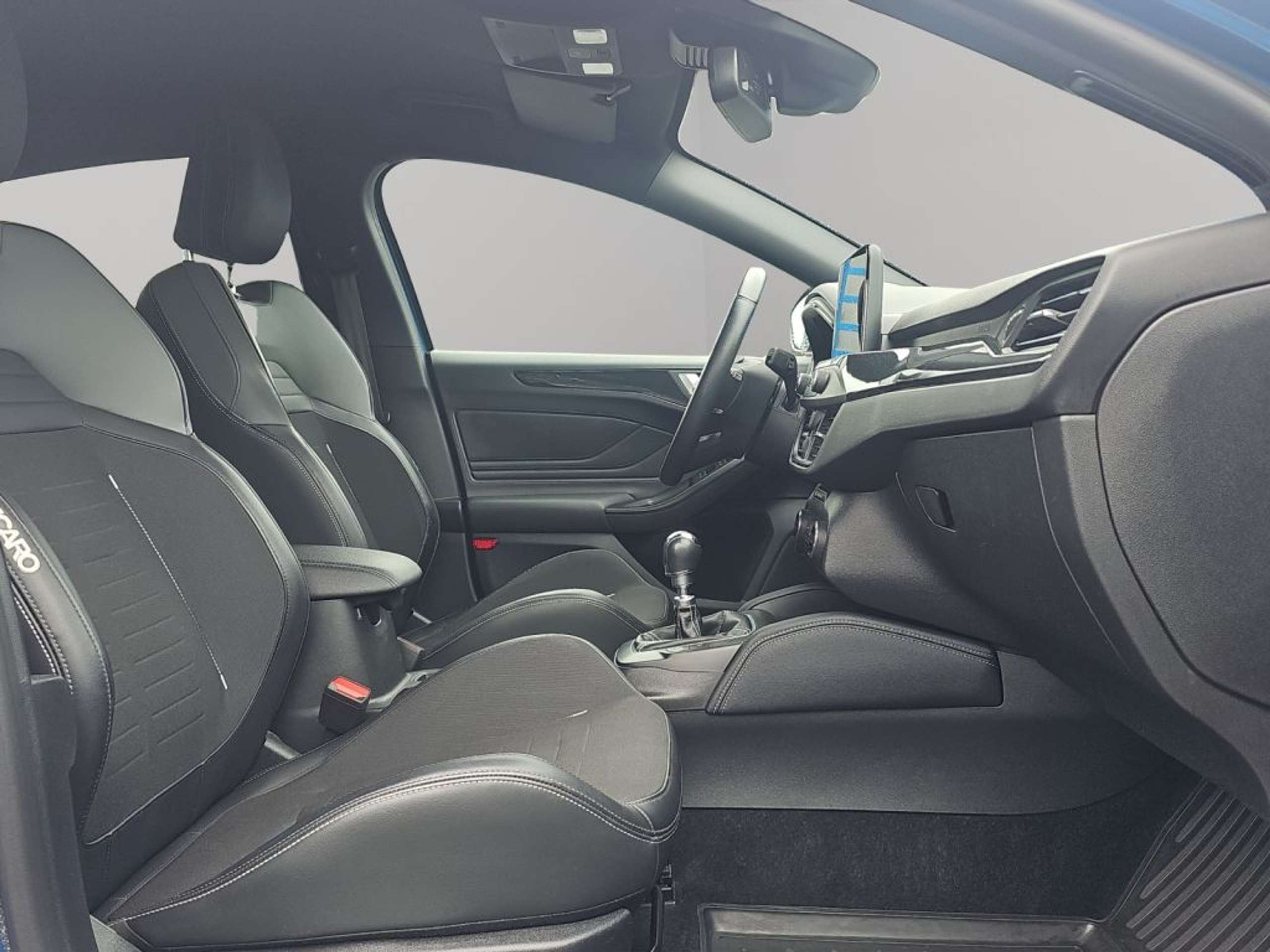 Fahrzeugabbildung Ford Focus 2.3  ST PERF.-PAKET+iACC+TWA+B&O+RFK+ - mit KI generiert/bearbeitet