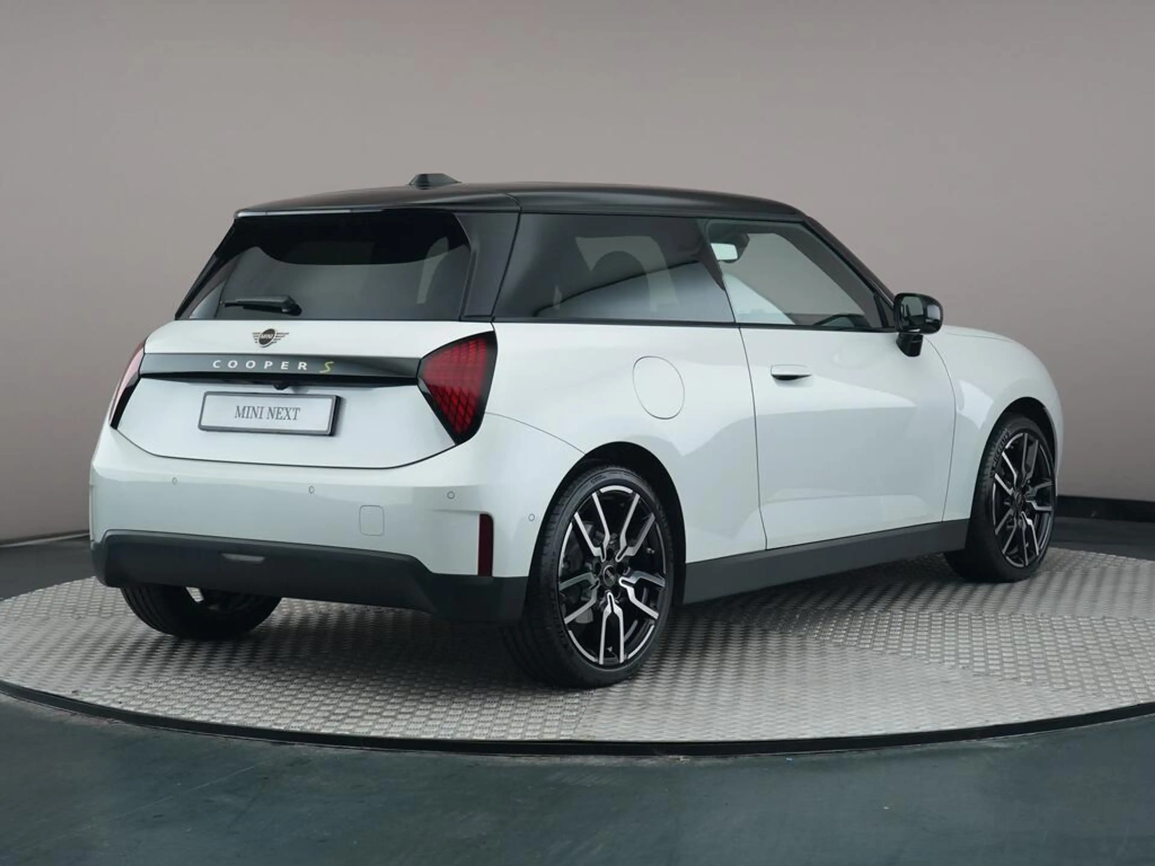 MINI Cooper SE 3-Deurs Classic M 54.2 kWh — photo 10