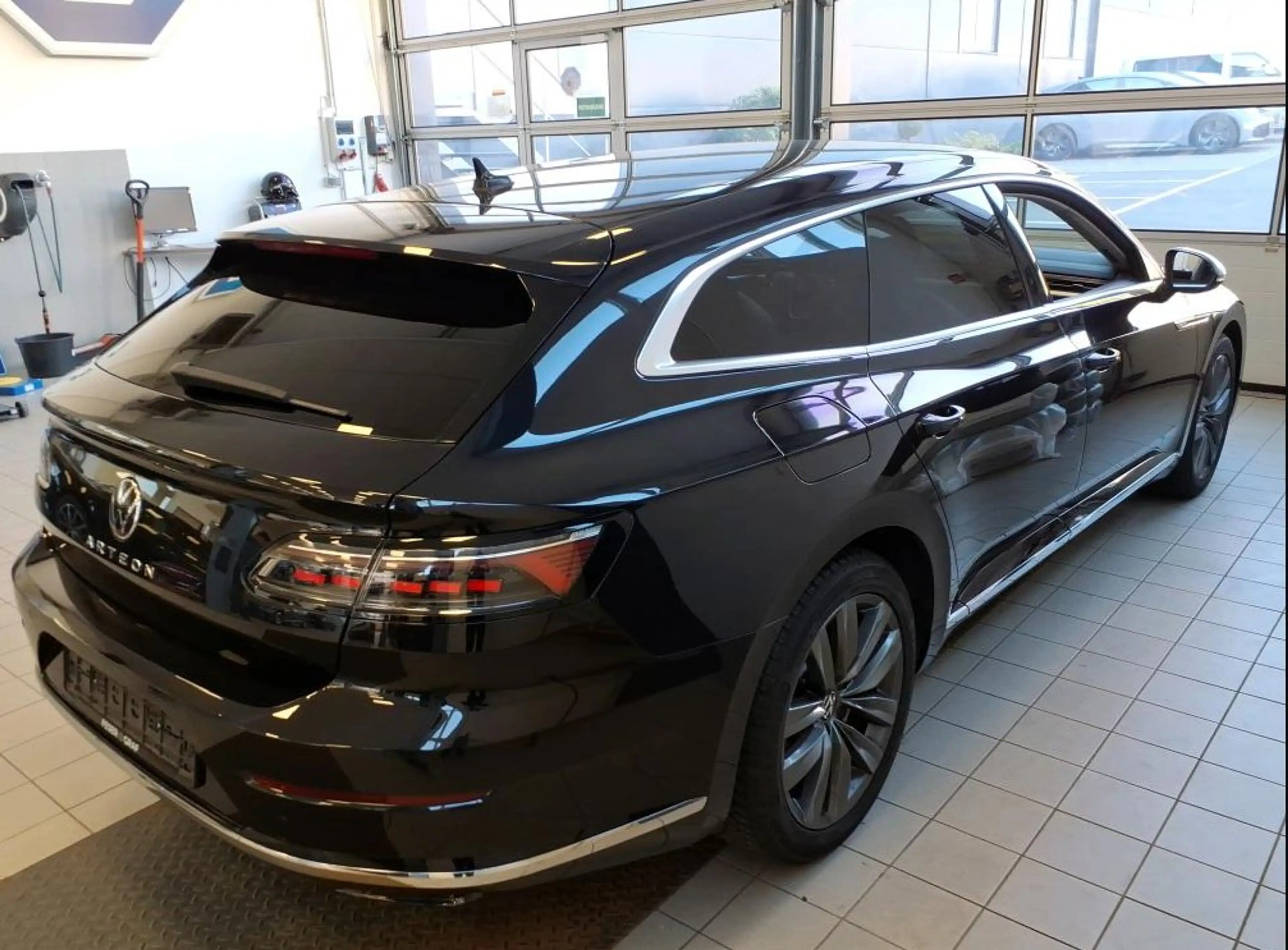 Volkswagen Arteon Shooting Brake Elegance 2.0 TDI 7-DSG LED NAVI KAM — photo 4