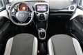 Toyota Aygo 1.0 VVT-i x-play | AIRCO | CAMERA | BLUETOOTH | Wit - thumbnail 3