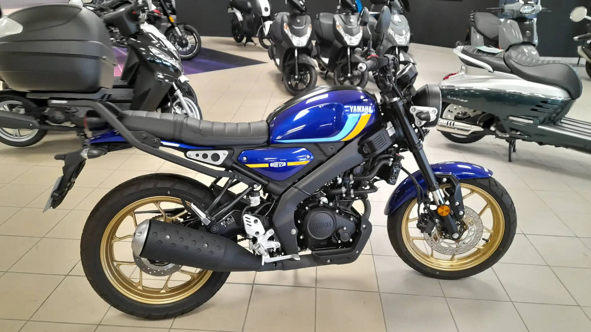 Yamaha XSR 125 Blau - 2