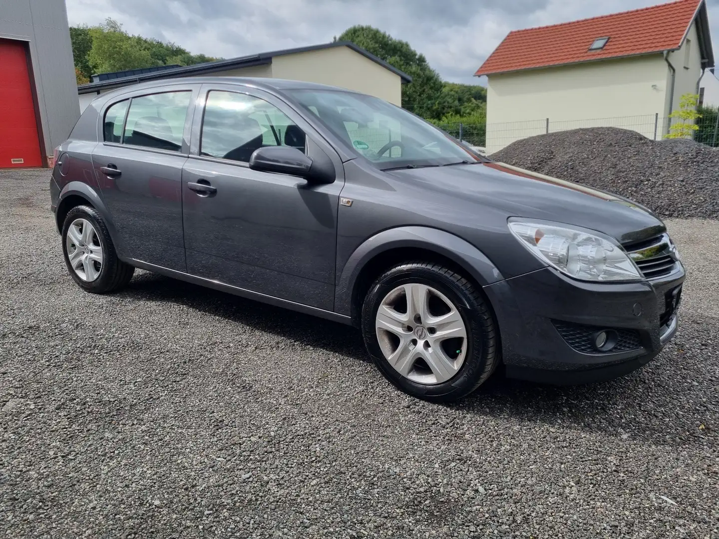 Opel Astra 1.6 Edition TÜV bis 10.2026 KUPPLUNG NEU Grau - 1