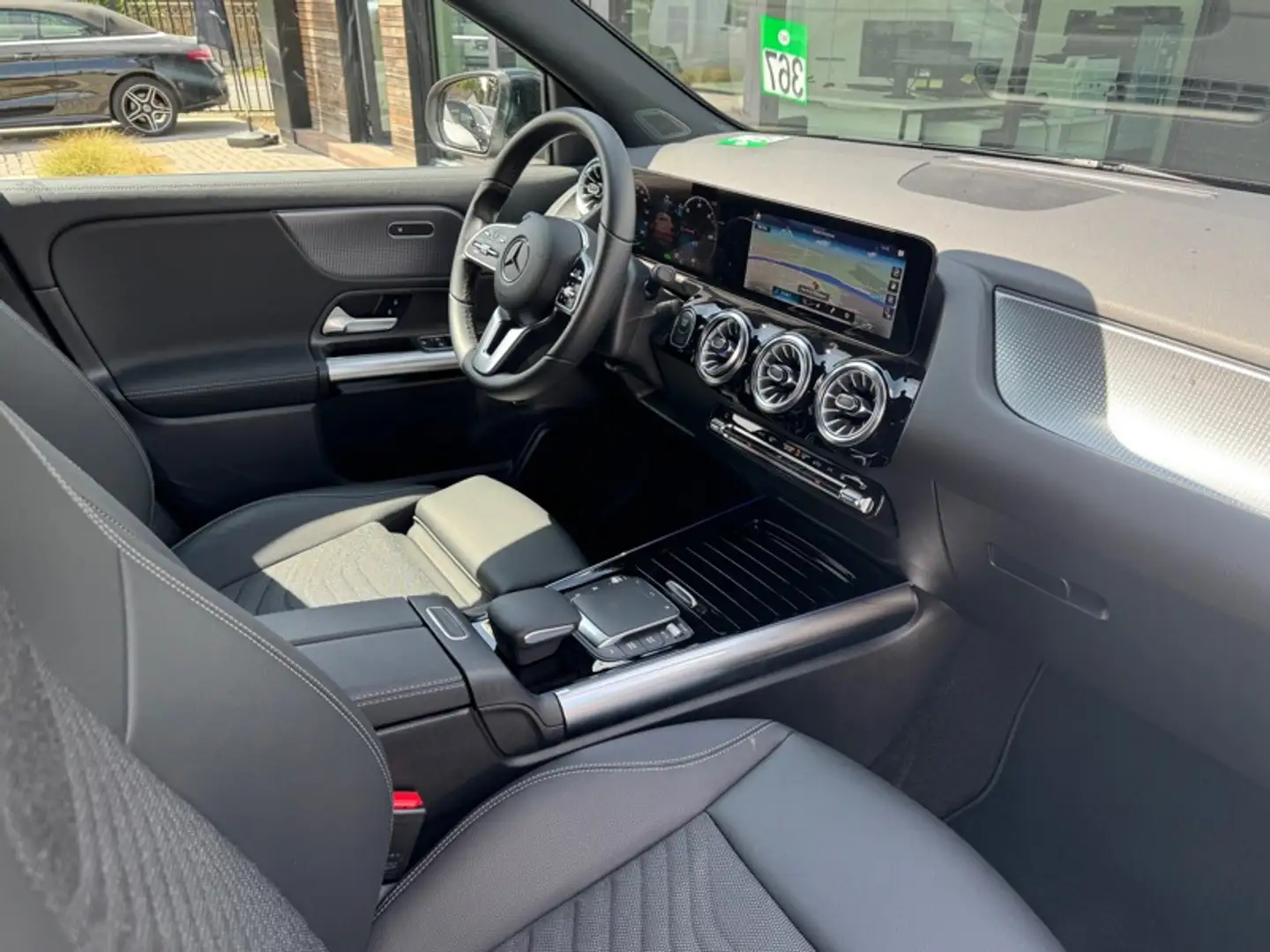 Mercedes-Benz EQA 250 250 EDITION - 5 ans GARANTIE Noir - 2
