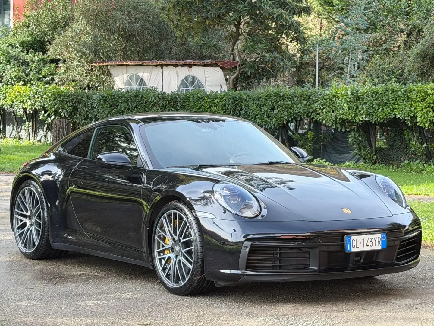 Porsche 992 Carrera 4S Schwarz - 2
