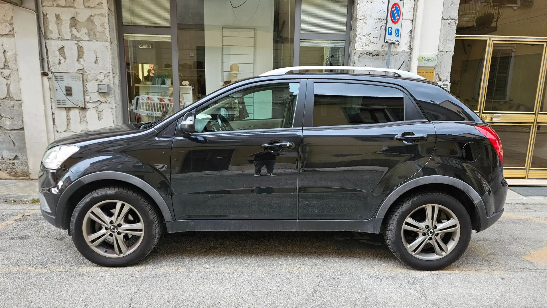 SsangYong Korando Korando III 2011 2.0 e-xdi Classy 2wd Nero - 2