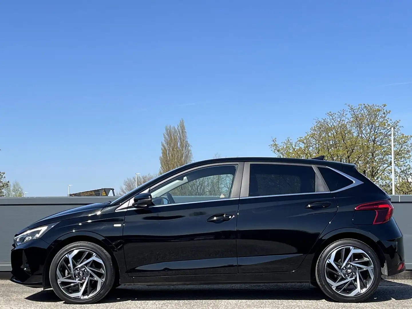 Hyundai i20 1.0 T-GDI 100PK Automaat Comfort Smart | 7-Traps a Noir - 2